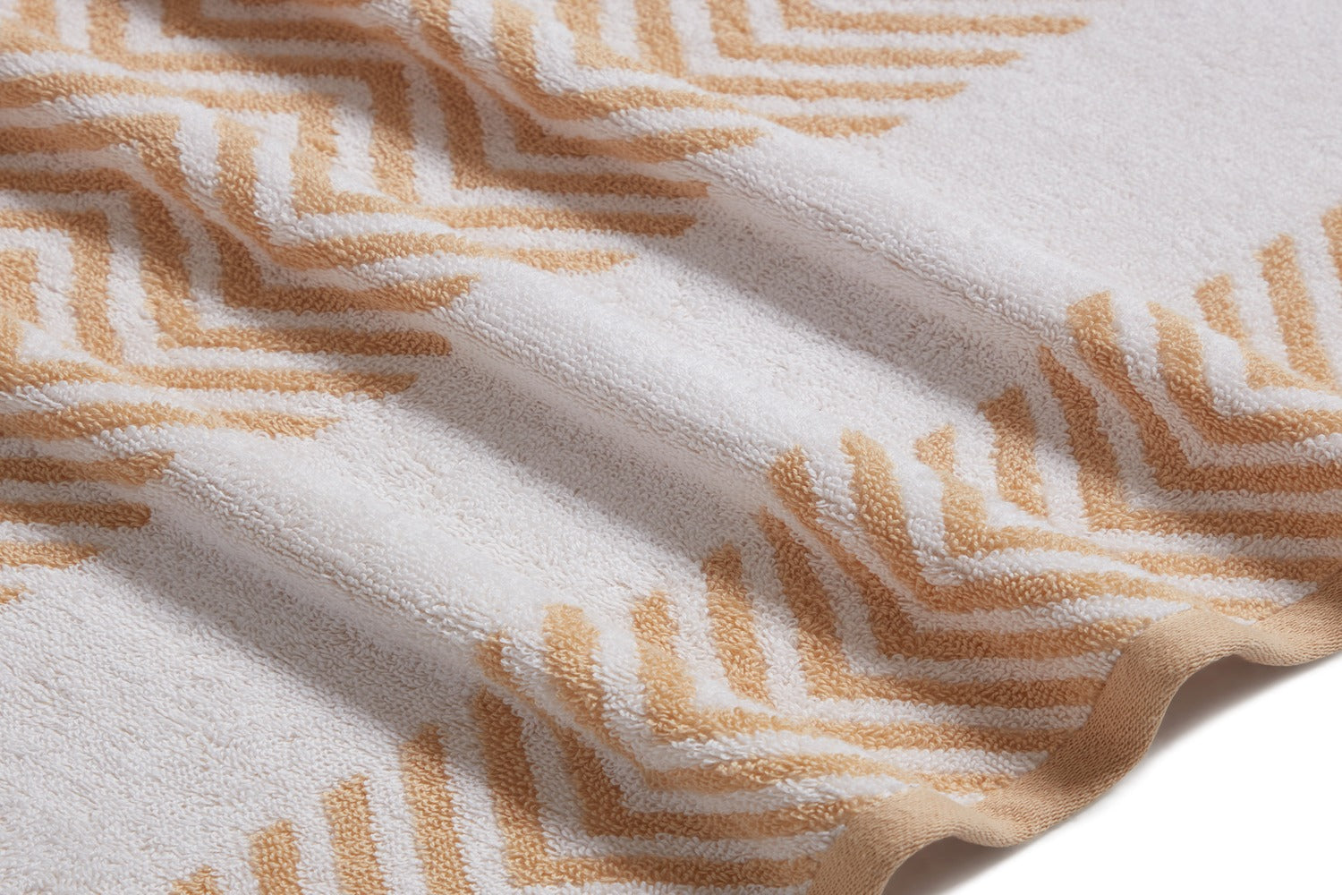 Kathy Ireland 6 Piece Chevron Jacquard Towel Set with Lets Dry - Image 4