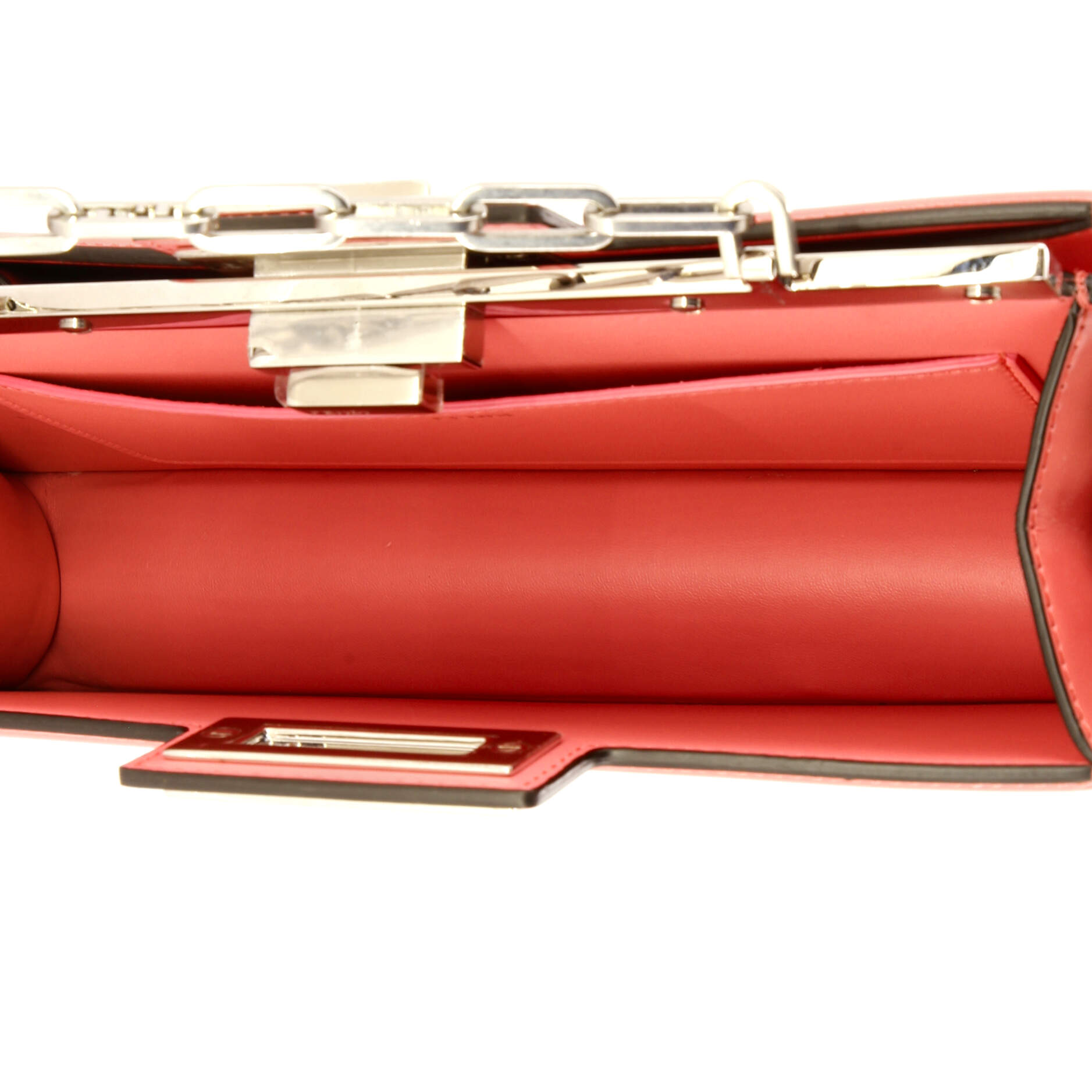 Pre-Loved Fendi Peekaboo Cut Bag Leather Medium - Image 5