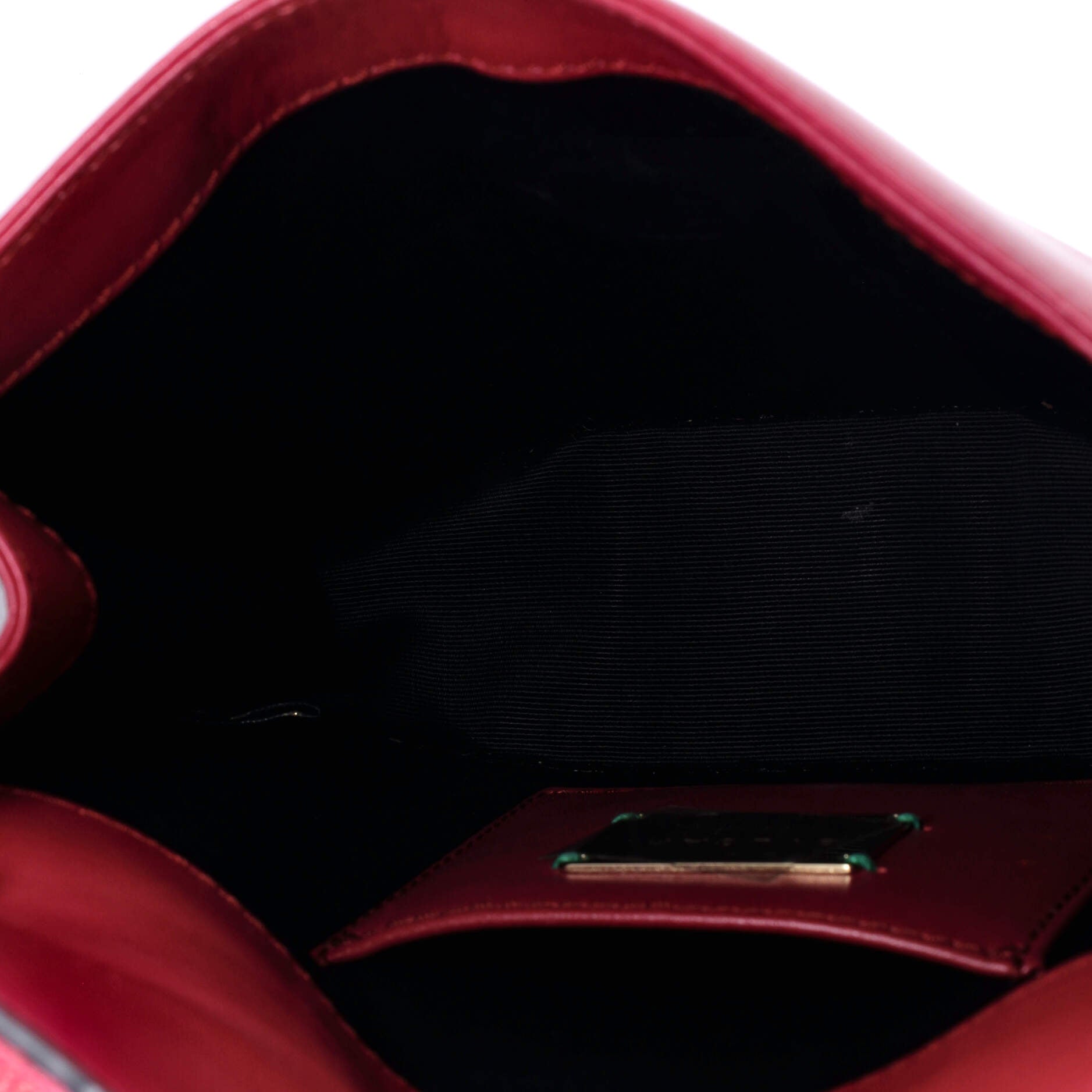 Pre-Loved Bvlgari Serpenti Forever Square Shoulder Bag Leather and Stingray Small - Image 5