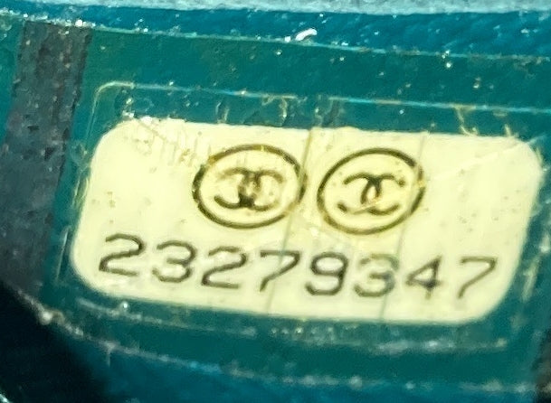 Pre-Loved Chanel Boy Flap Bag Shearling with Leather Small - Image 9