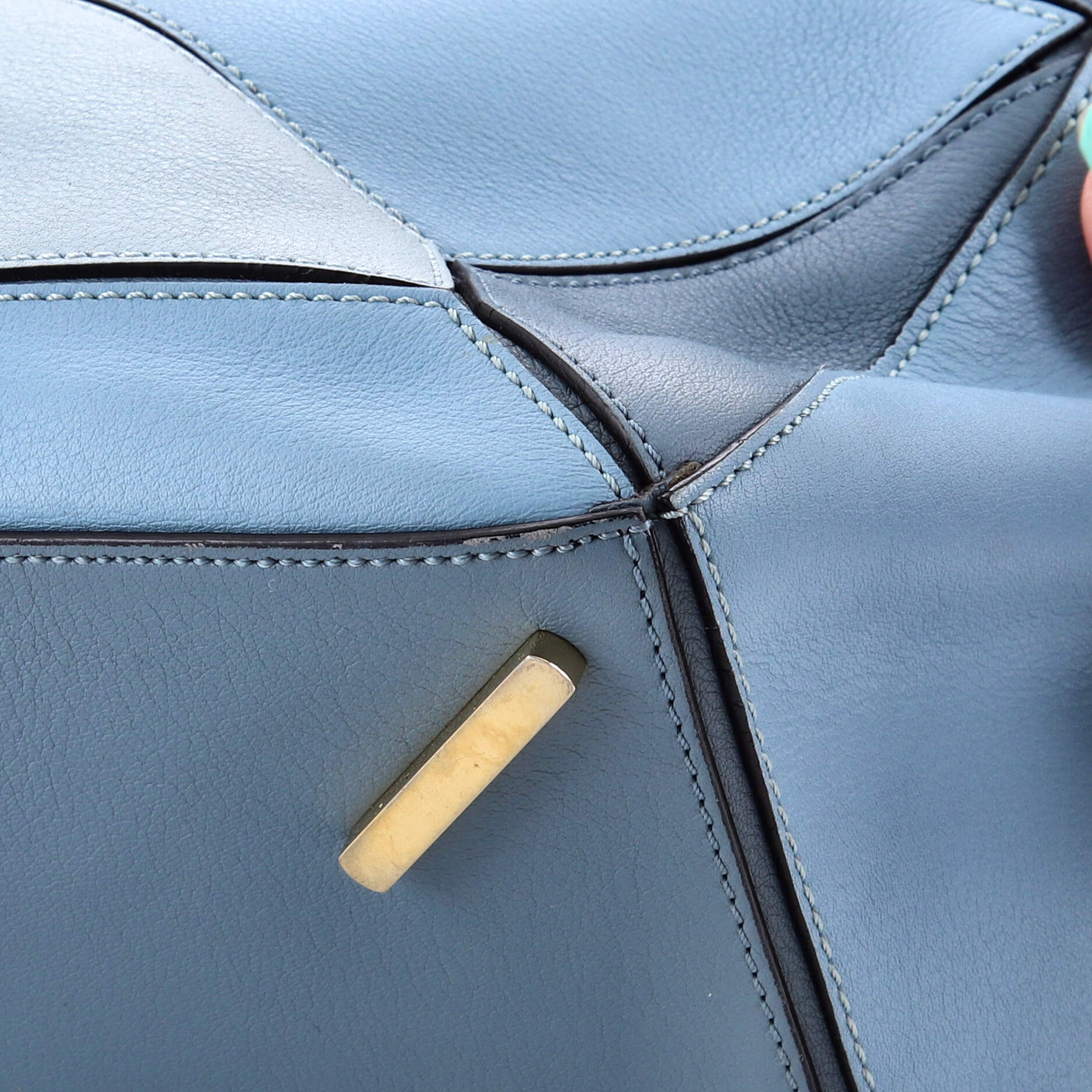 Pre-Loved Loewe Puzzle Bag Leather Medium - Image 6