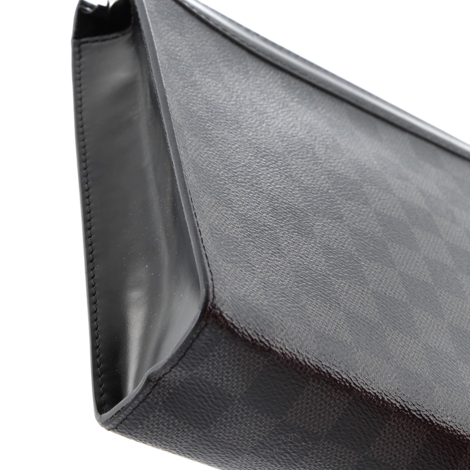 Pre-Loved Louis Vuitton Pochette Voyage Damier Graphite MM - Image 8