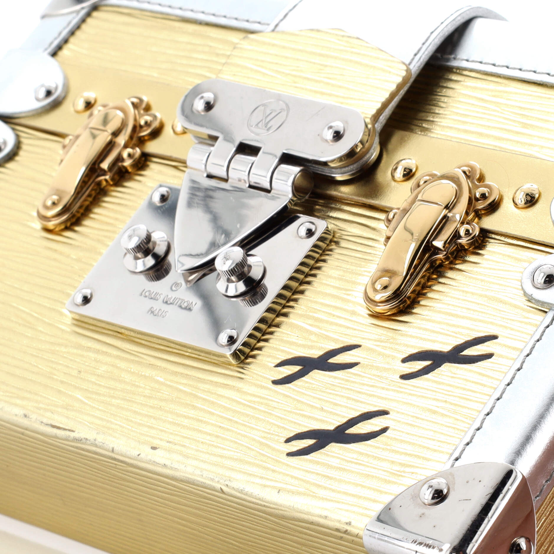 Pre-Loved Louis Vuitton Petite Malle Handbag Epi Leather - Image 6