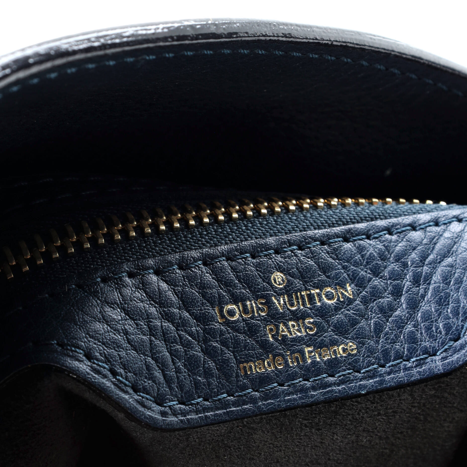 Pre-Loved Louis Vuitton Cirrus Handbag Mahina Leather MM - Image 6