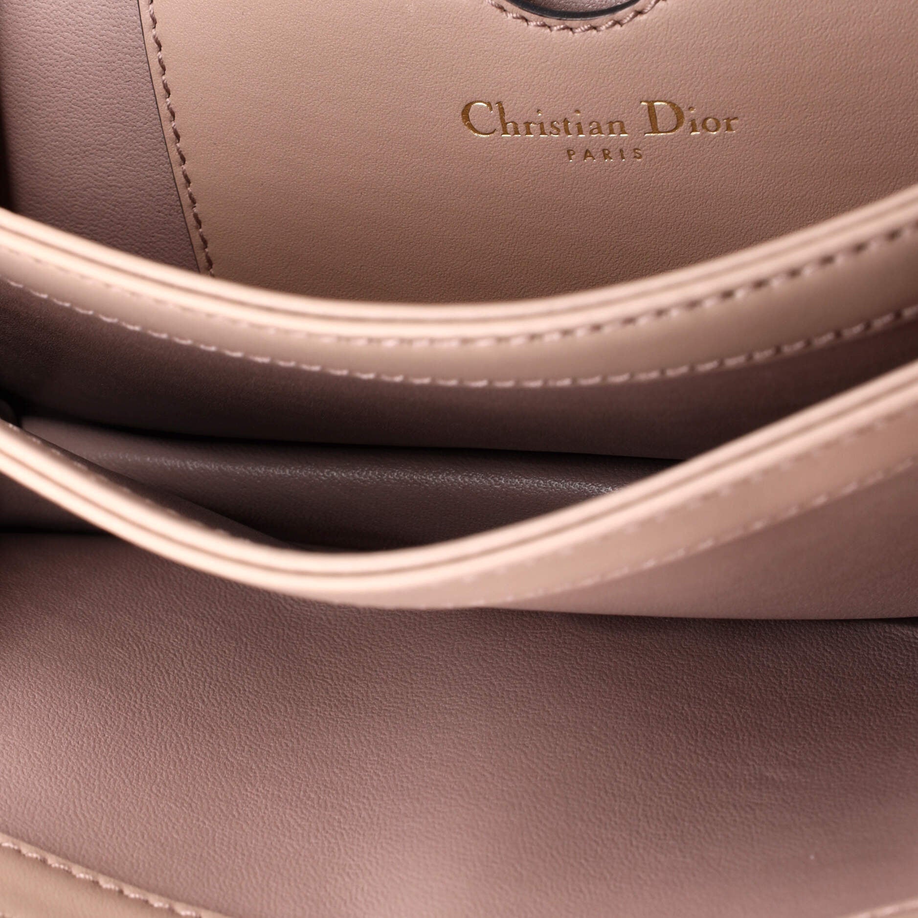 Pre-Loved Christian Dior Bee Clutch Leather - Image 4