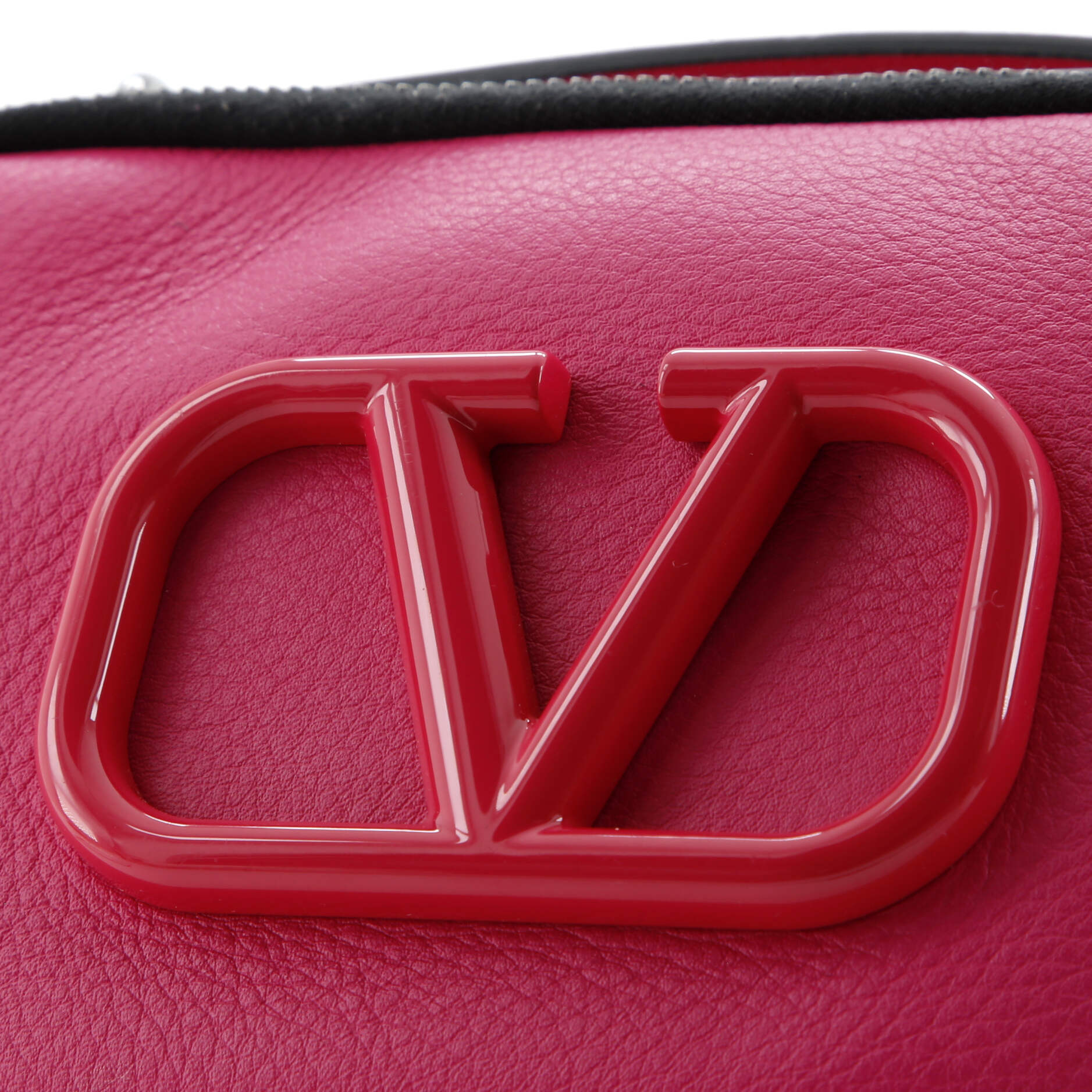 Pre-Loved Valentino VLogo Zip Around Camera Crossbody Bag Leather - Image 6