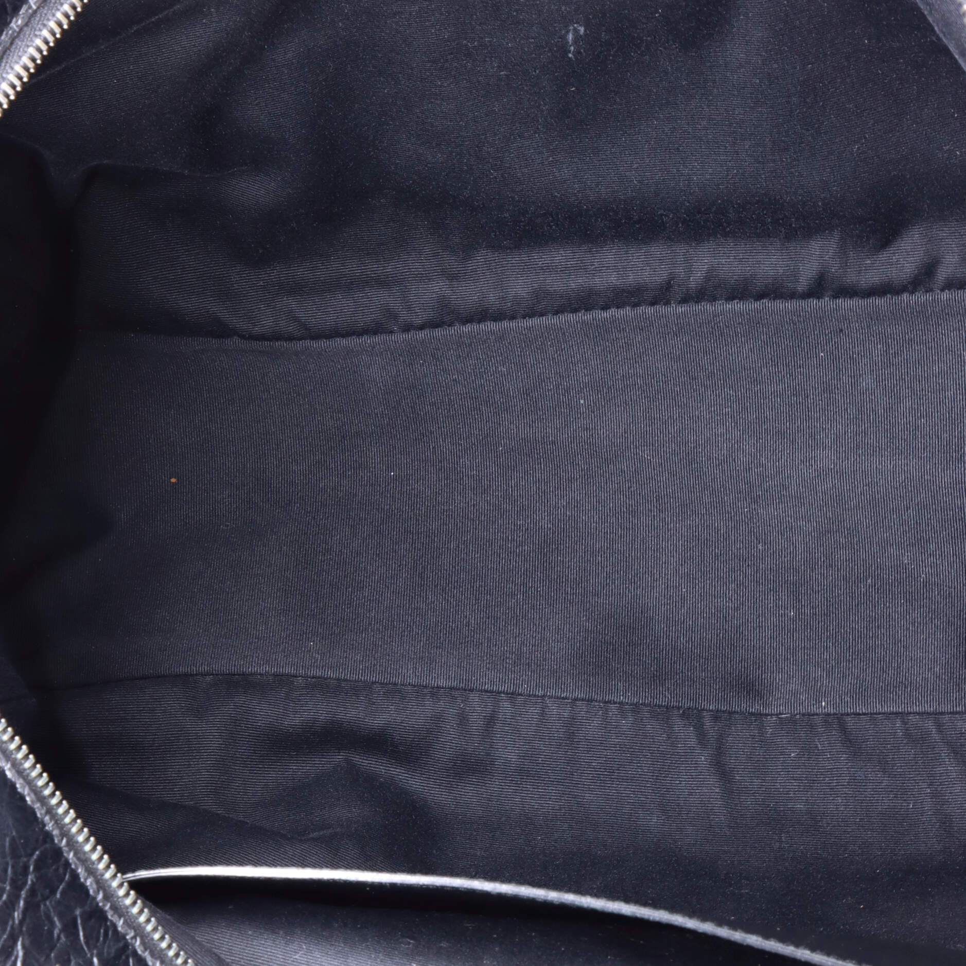 Pre-Loved Saint Laurent Niki Zip Shopping Tote Matelasse Chevron Leather Large - Image 5