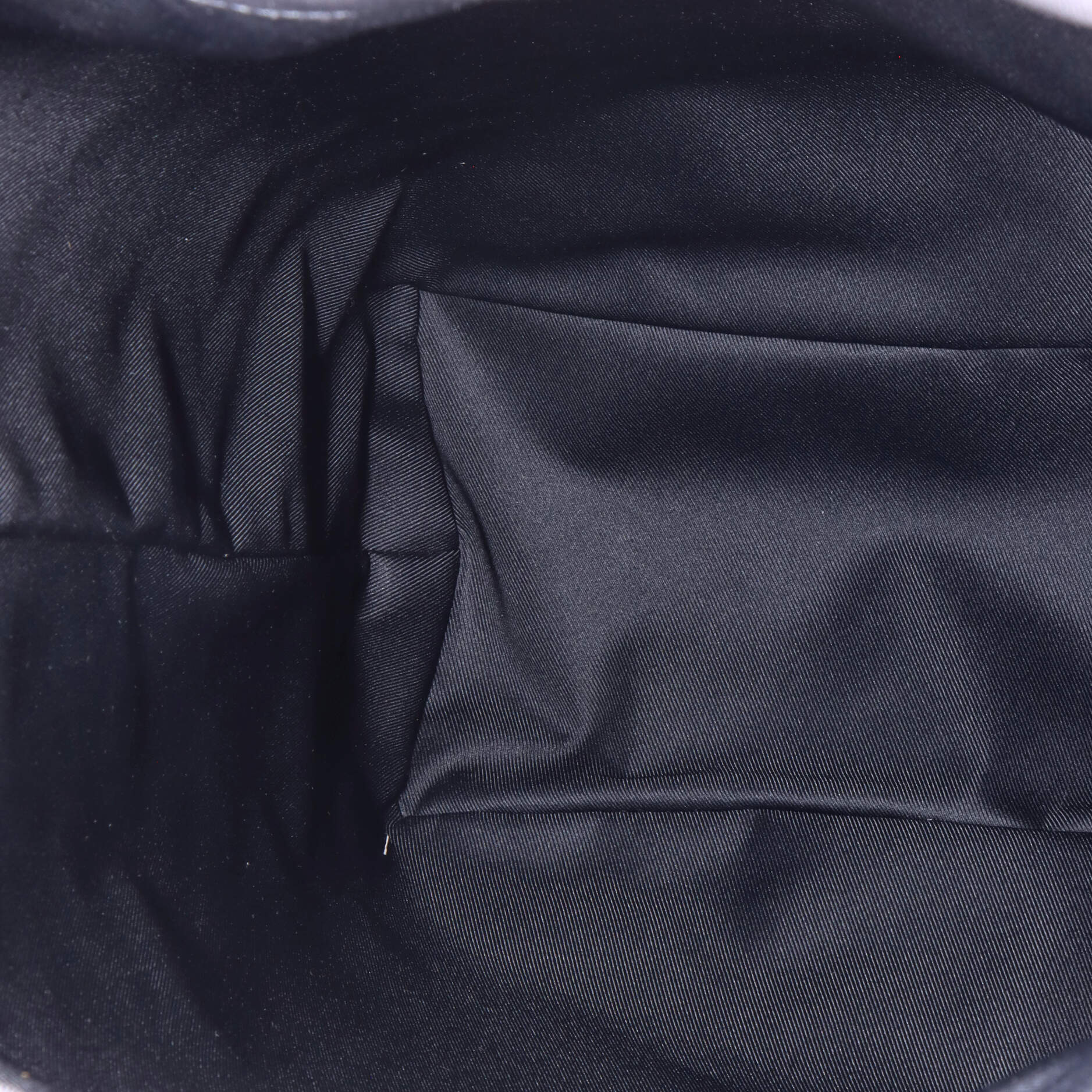 Pre-Loved Louis Vuitton Cabas Light Drawstring Bag Initials Taurillon Leather - Image 6