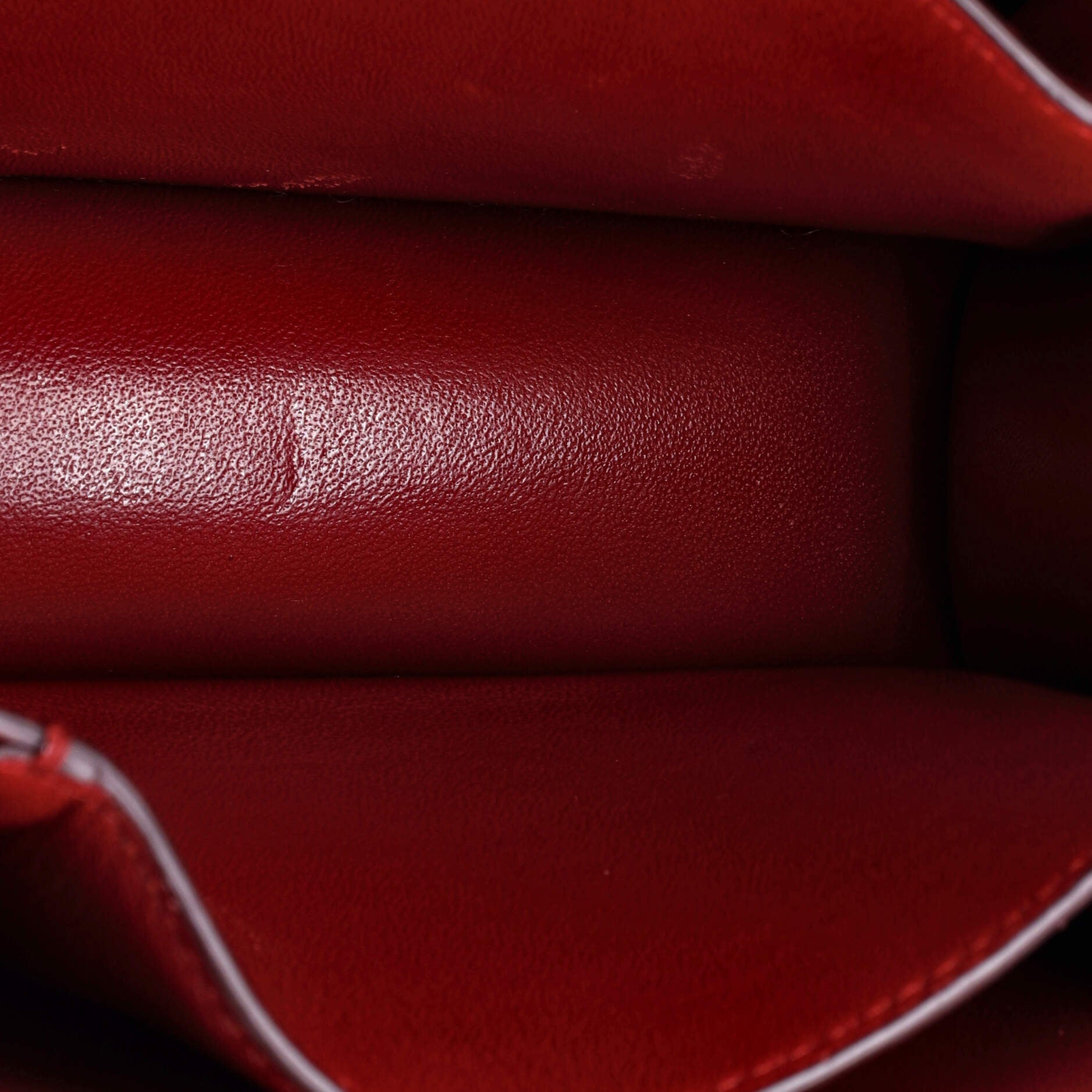 Pre-Loved Celine Classic Box Bag Smooth Leather Small - Image 5