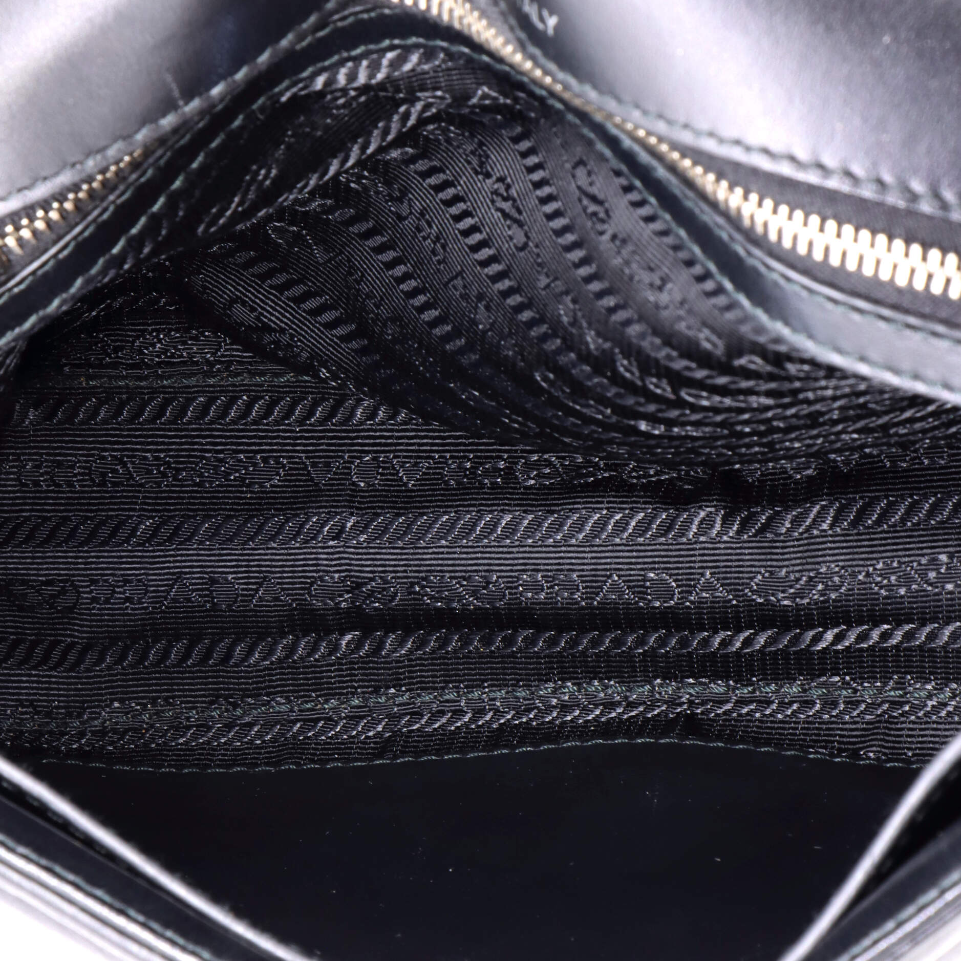 Pre-Loved Prada Chain Flap Shoulder Bag Diagramme Quilted Leather Medium - Image 5