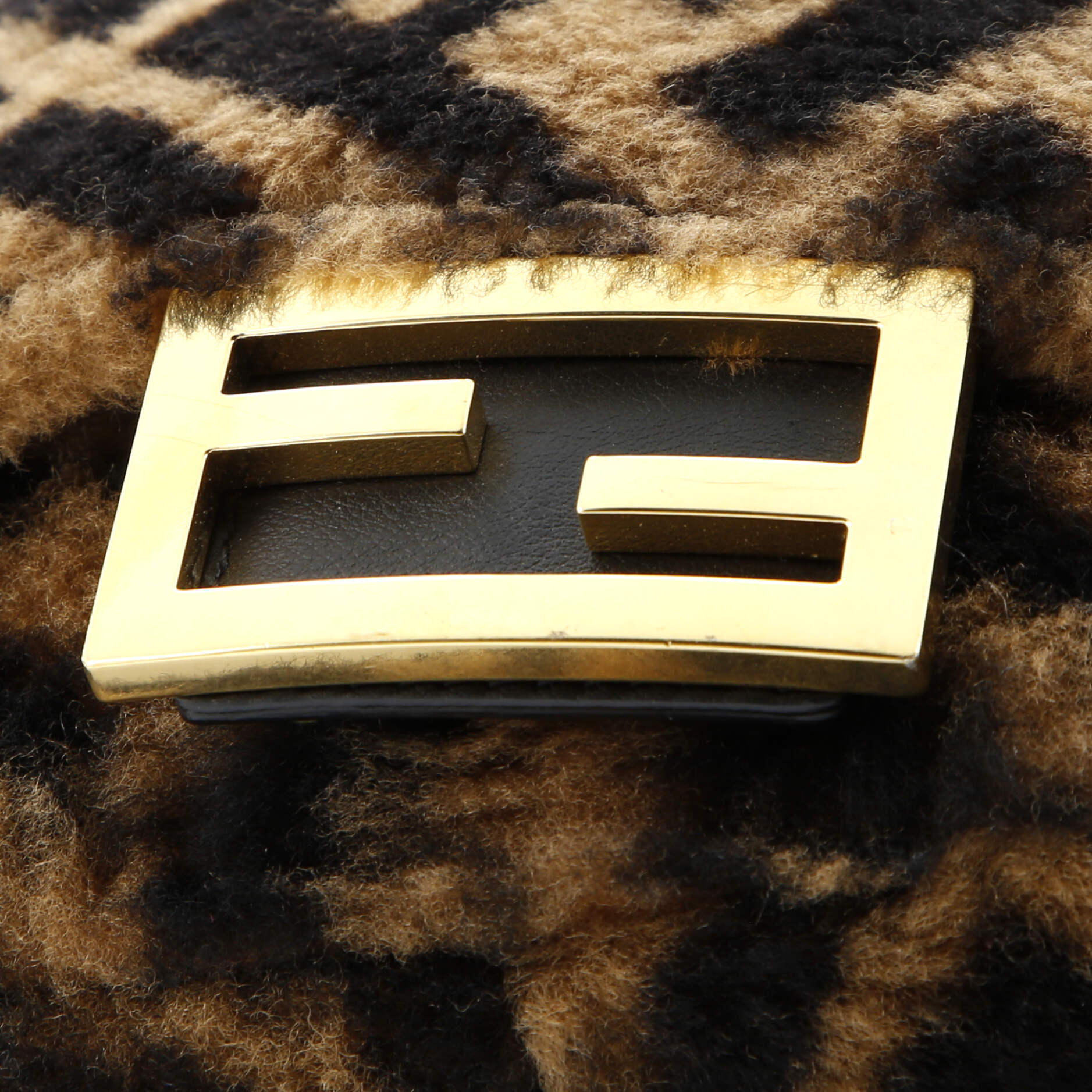 Pre-Loved Fendi Baguette NM Bag Zucca Shearling Mini - Image 6