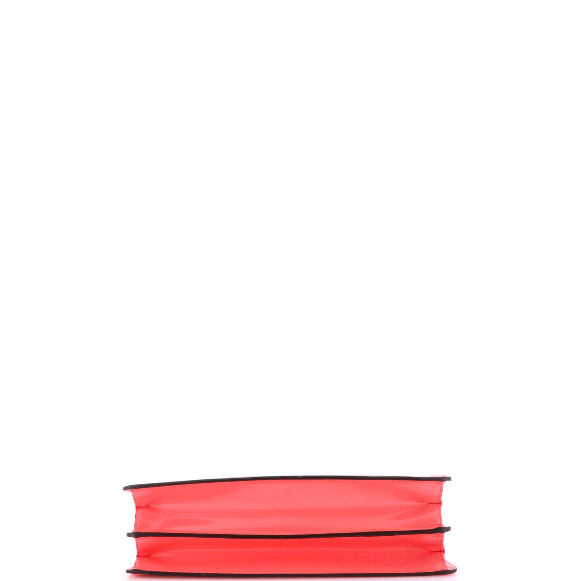 Pre-Loved Fendi Peekaboo Cut Bag Leather Medium - Image 4