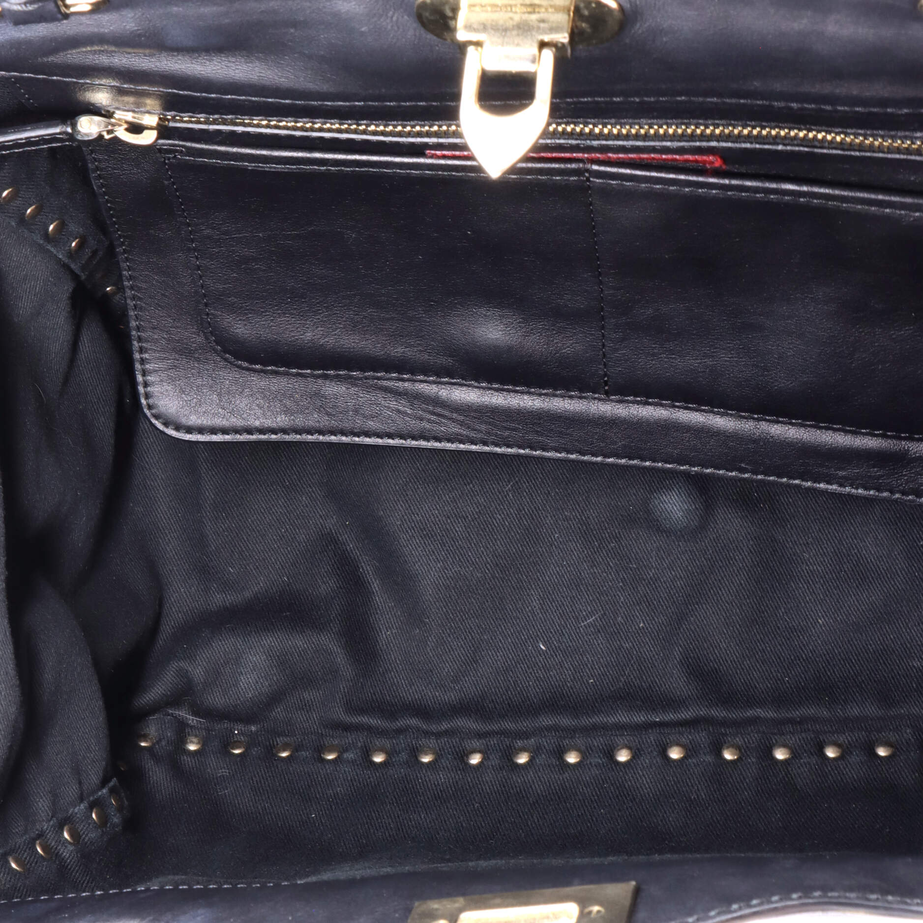 Pre-Loved Valentino Rockstud Tote Soft Leather Medium - Image 5