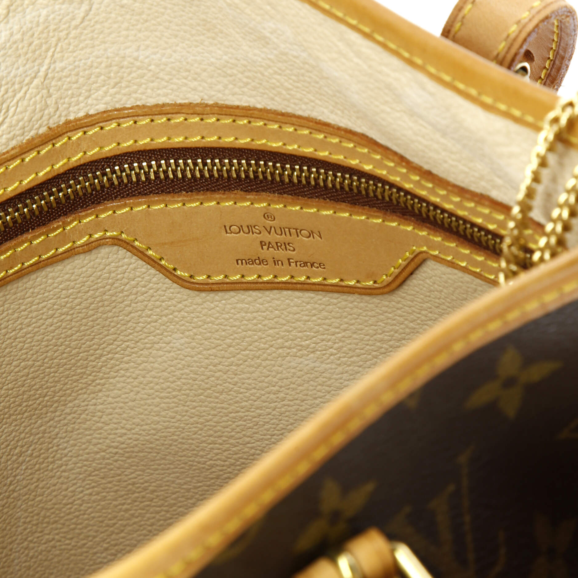 Pre-Loved Louis Vuitton Petit Bucket Bag Monogram Canvas - Image 11