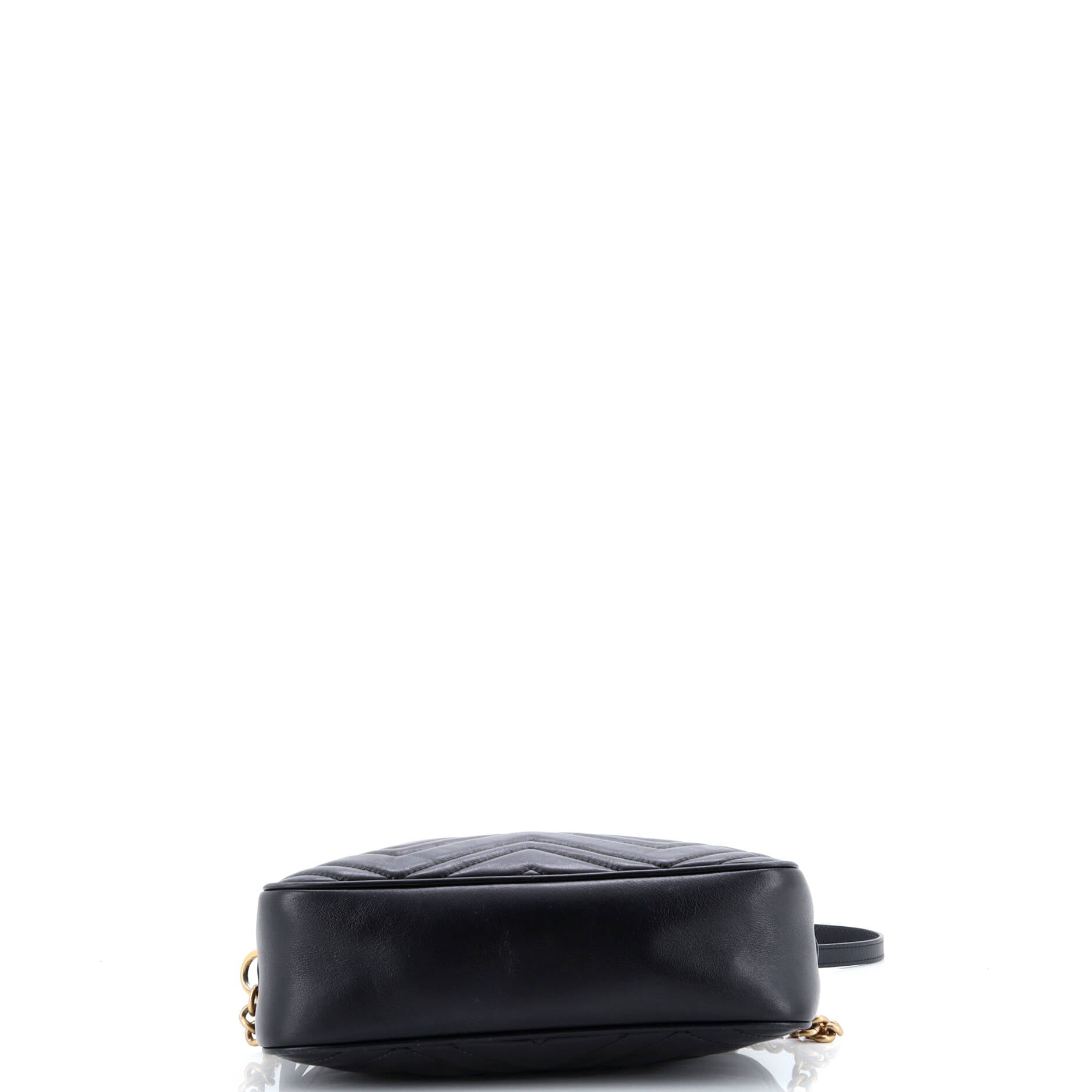 Pre-Loved Gucci GG Marmont Shoulder Bag Matelasse Leather Small - Image 4