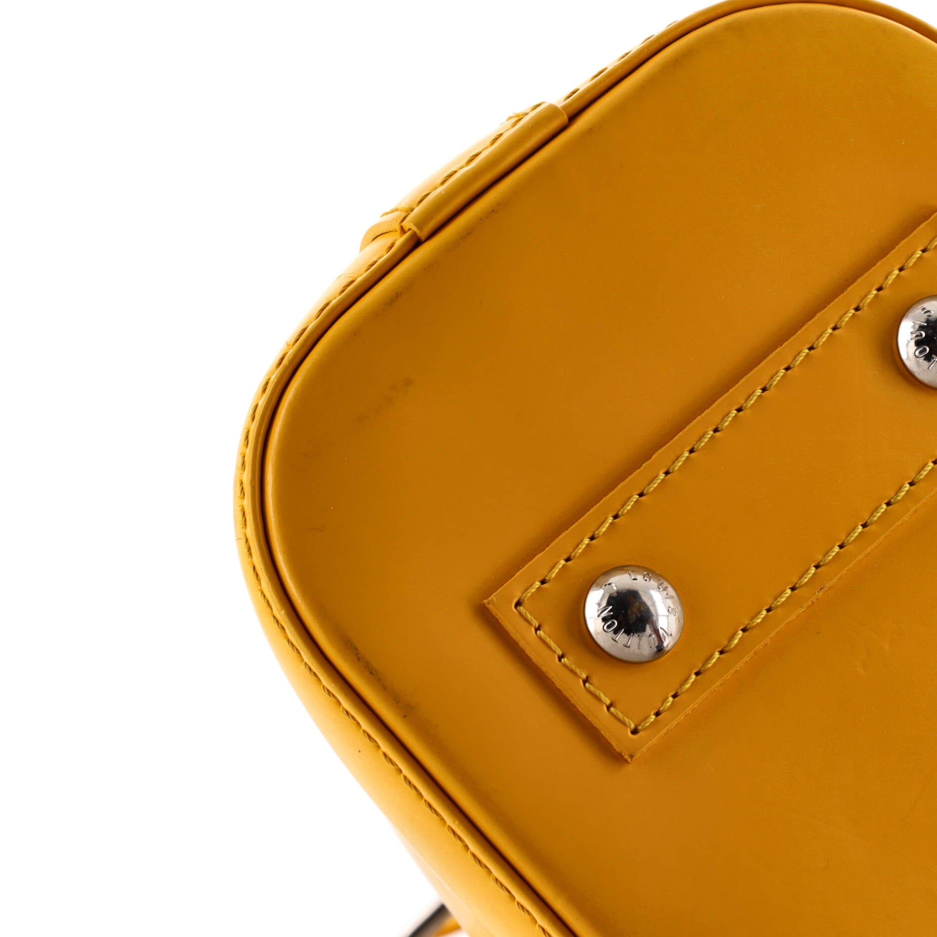 Pre-Loved Louis Vuitton Alma Handbag Epi Leather BB - Image 6