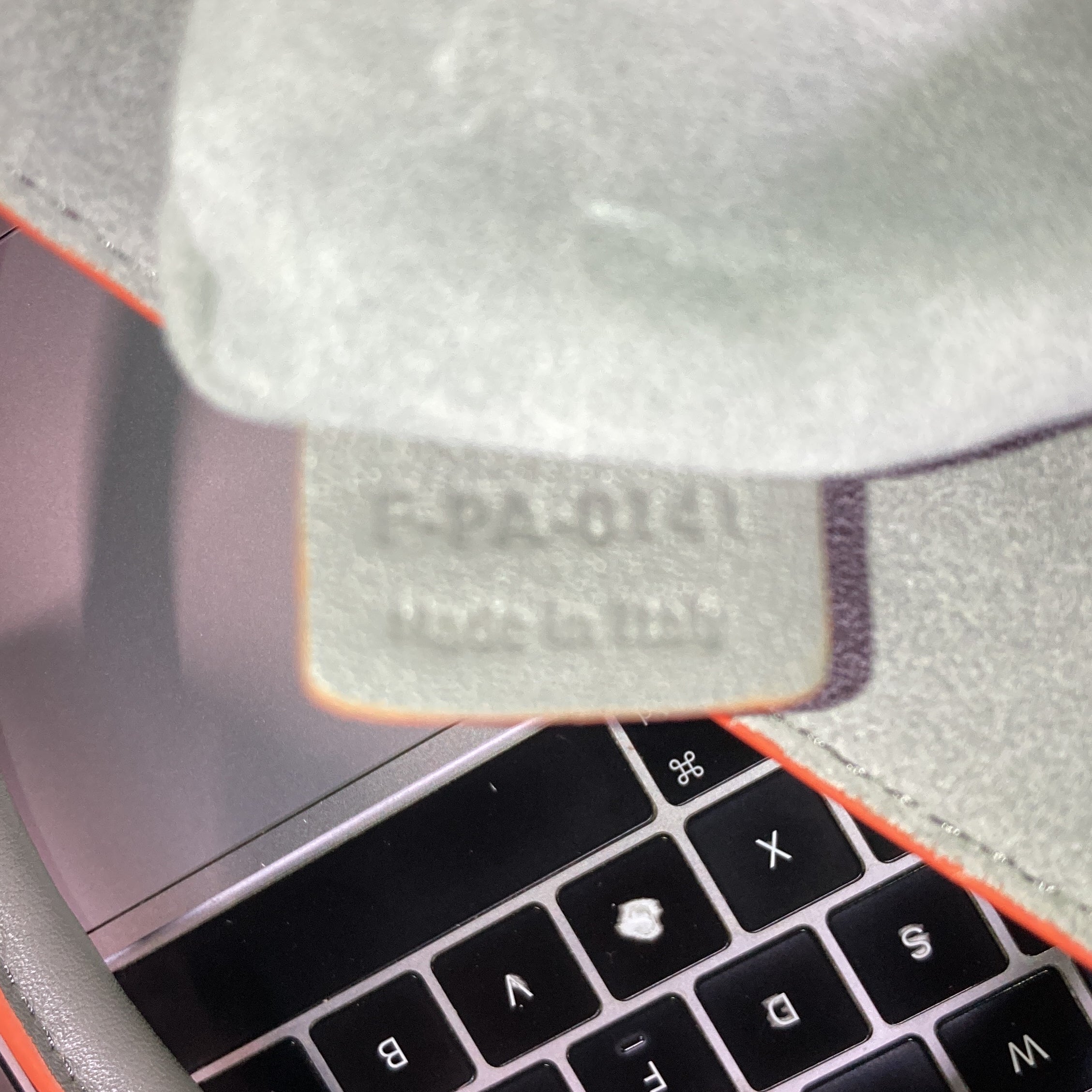 Pre-Loved Celine Phantom Bag Smooth Leather Medium - Image 8