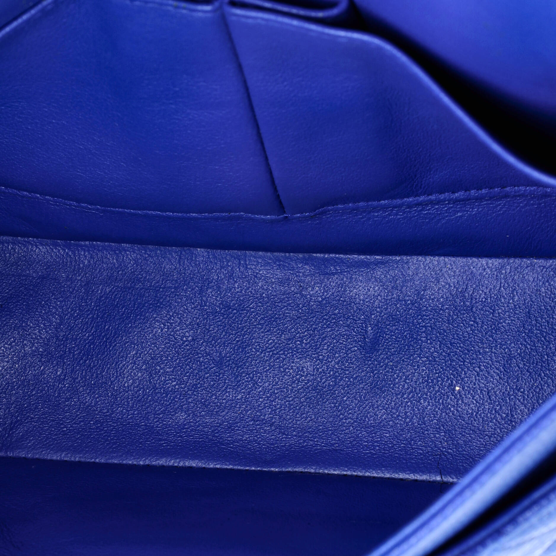 Pre-Loved Chanel Classic Double Flap Bag Quilted Caviar Medium - Image 5