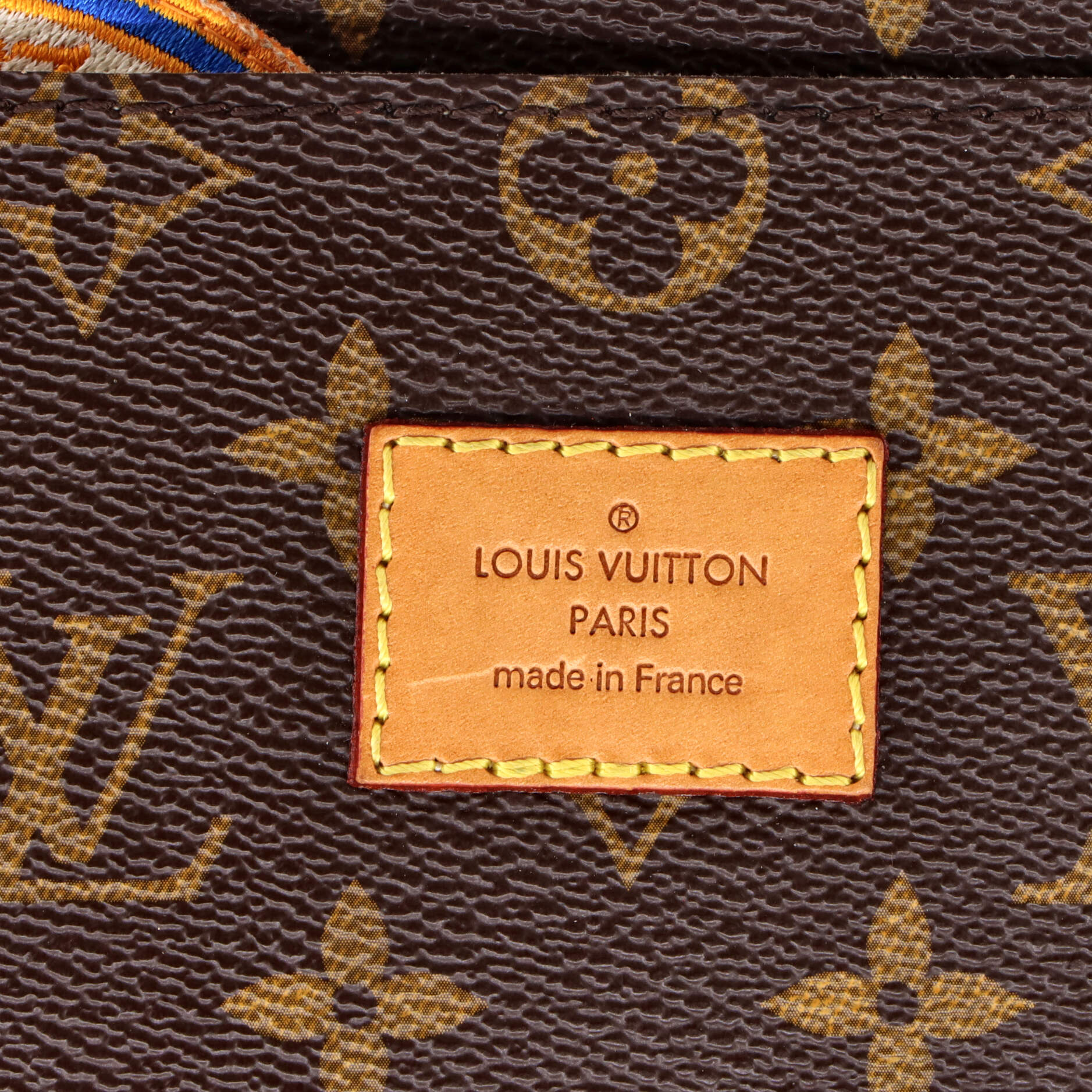 Pre-Loved Louis Vuitton Cindy Sherman Camera Messenger Bag Patch Embellished Monogram Canvas - Image 8