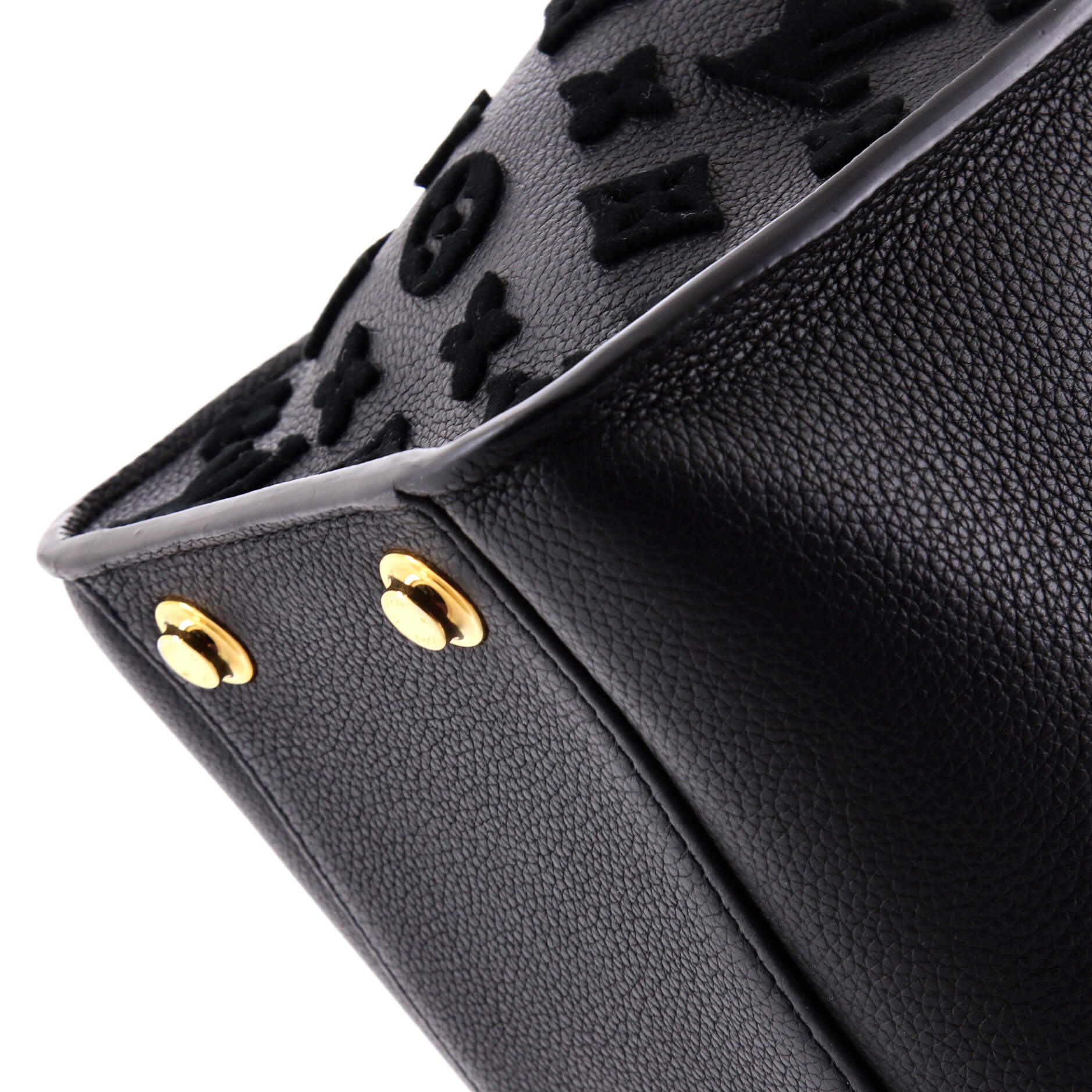 Pre-Loved Louis Vuitton On My Side Tote Monogram Tuffetage Leather MM - Image 6