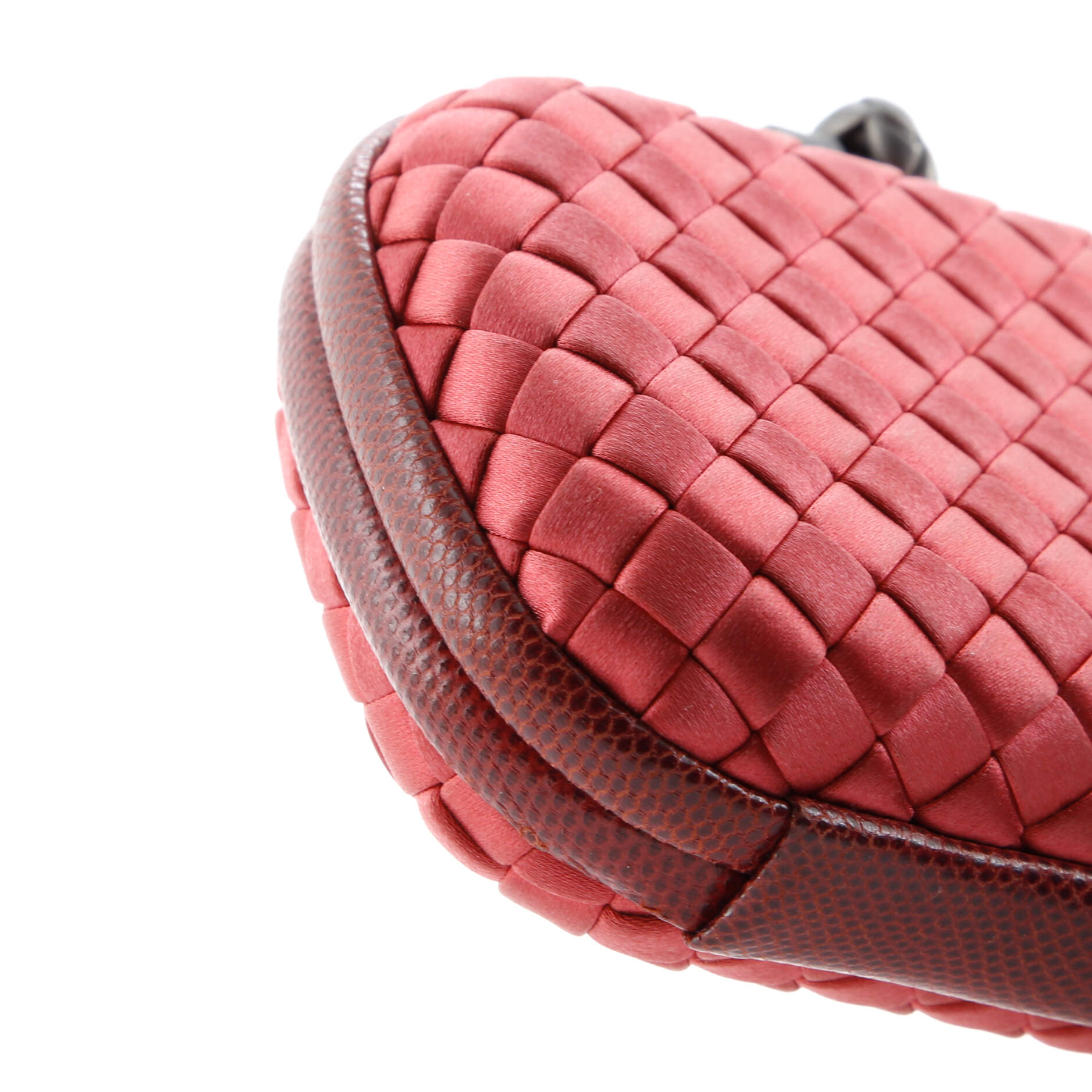 Pre-Loved Bottega Veneta Box Knot Clutch Intrecciato Satin Small - Image 7