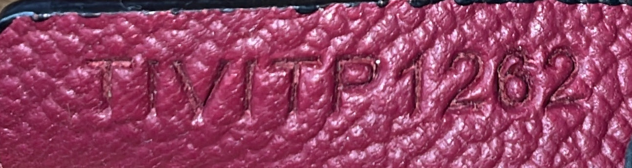 Pre-Loved Burberry Buckle Tote Leather Small - Image 9