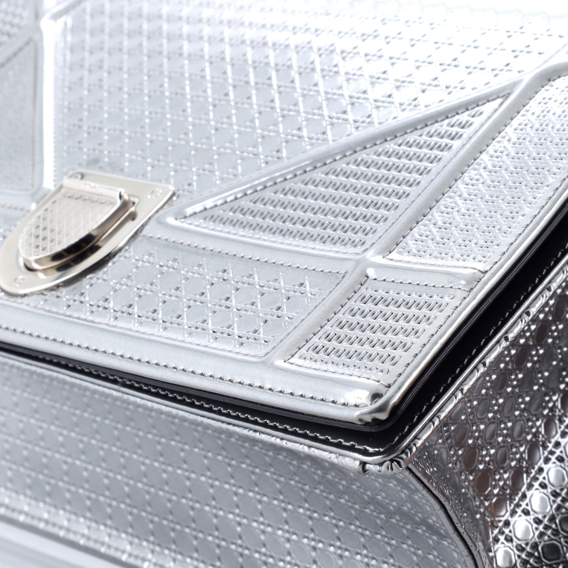 Pre-Loved Christian Dior Diorama Flap Bag Cannage Embossed Calfskin Medium - Image 6