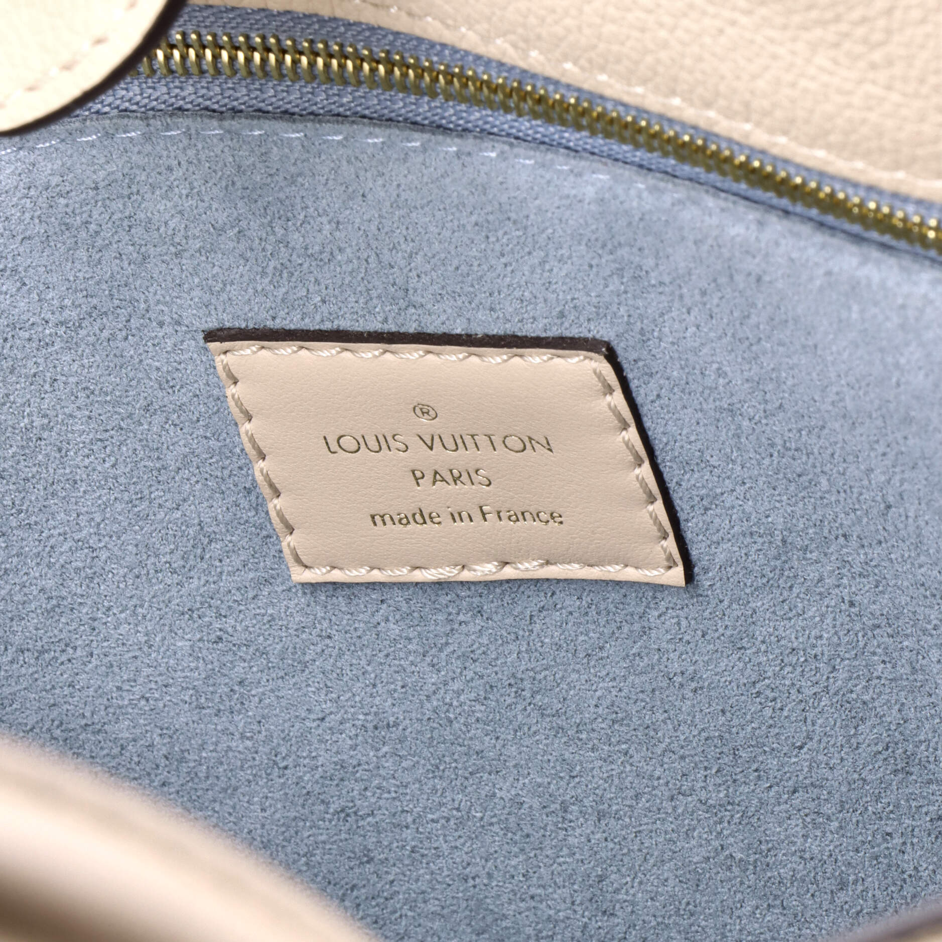 Pre-Loved Louis Vuitton On My Side Tote Leather with Monogram Canvas MM - Image 6