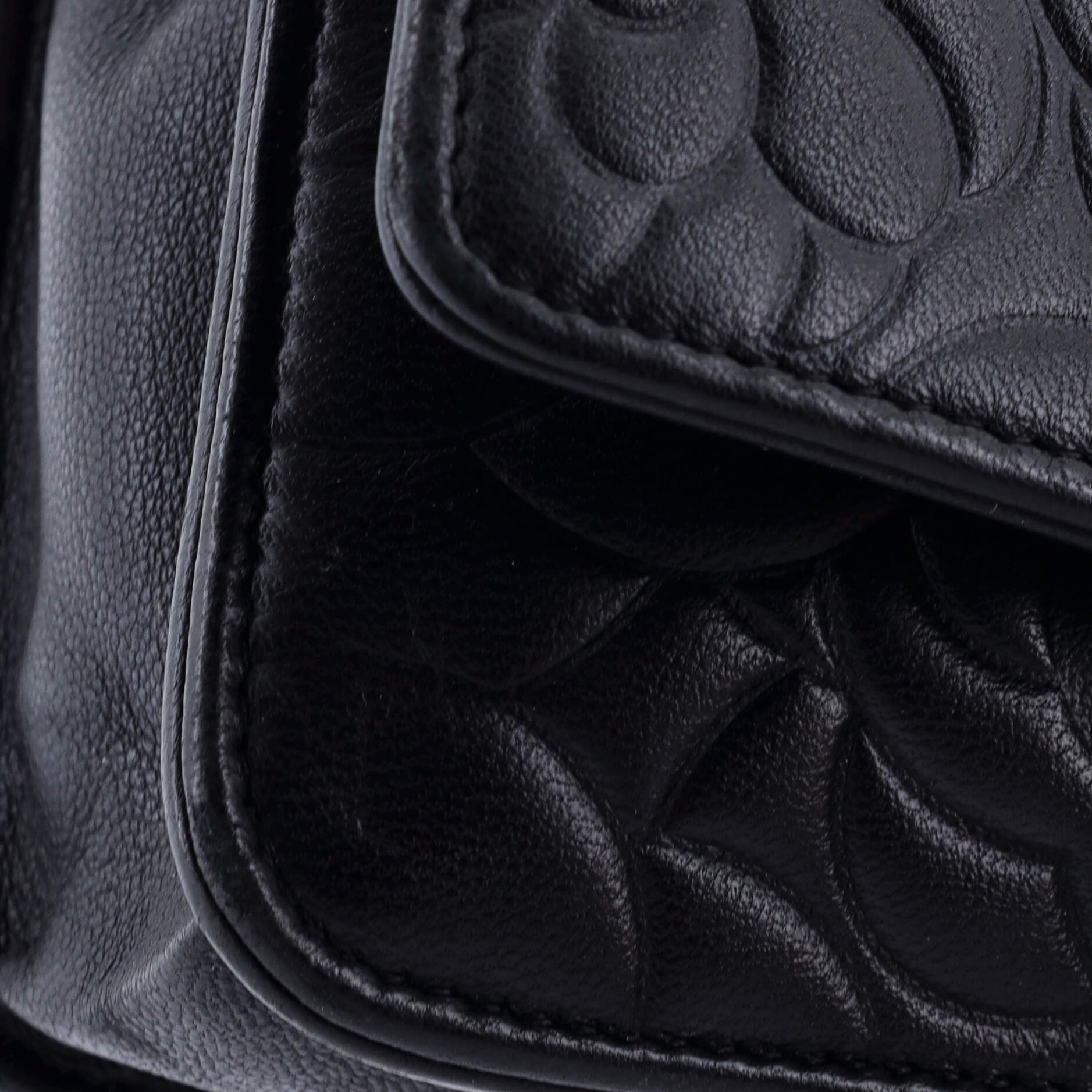 Pre-Loved Chanel Wallet on Chain Camellia Lambskin - Image 7