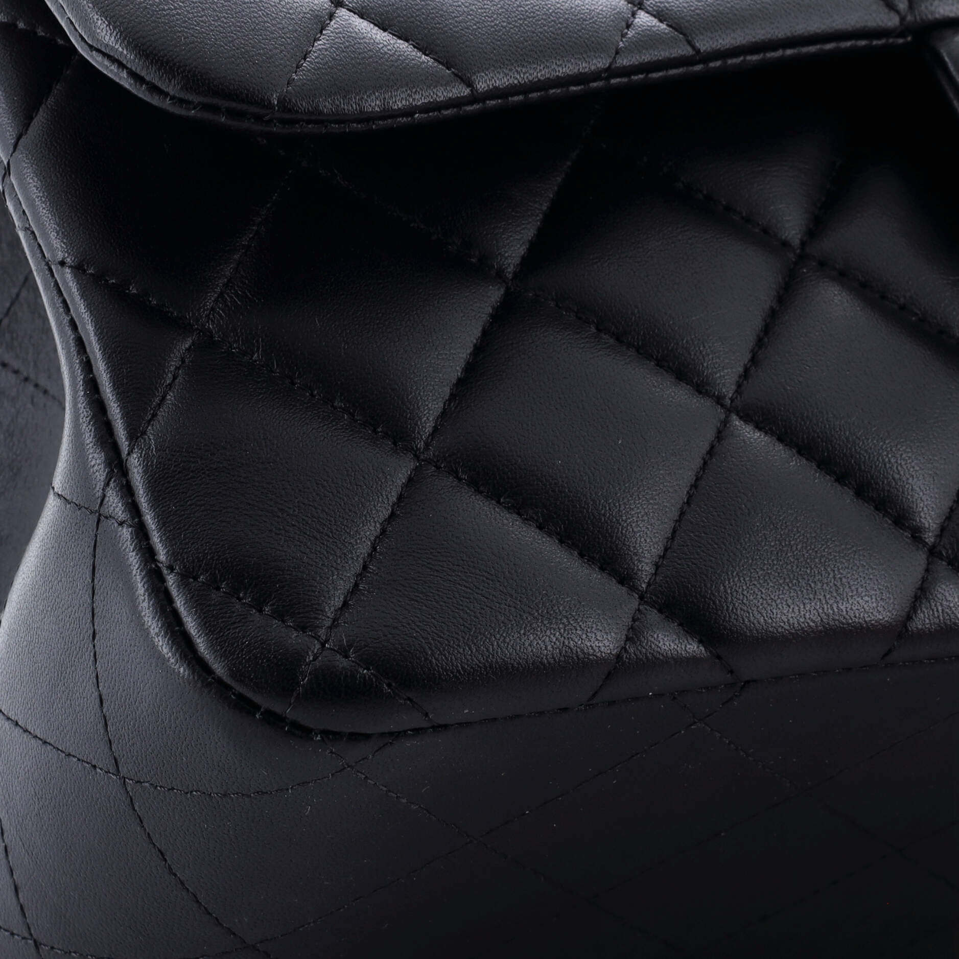 Pre-Loved Chanel Classic Double Flap Bag Quilted Lambskin Jumbo - Image 6