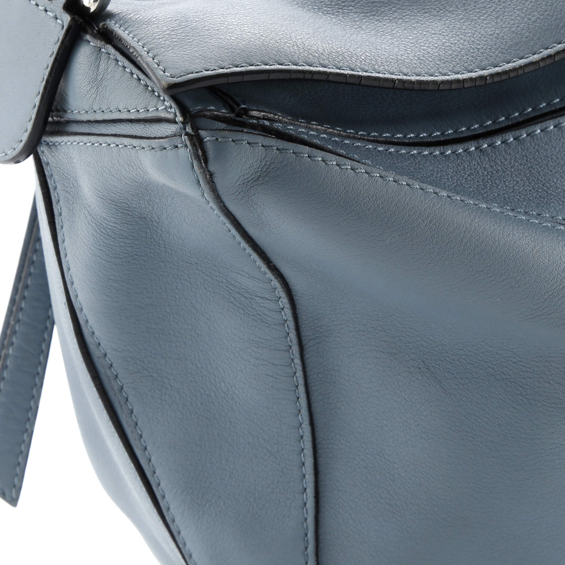 Pre-Loved Loewe Puzzle Bag Leather Medium - Image 11