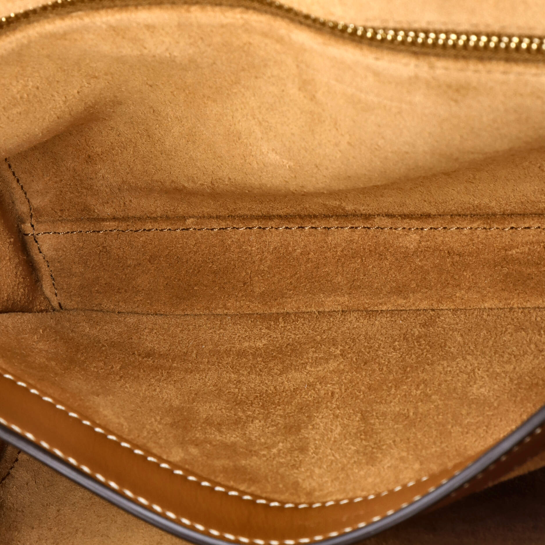 Pre-Loved Celine Soft 16 Bag Grainy Calfskin Teen - Image 5