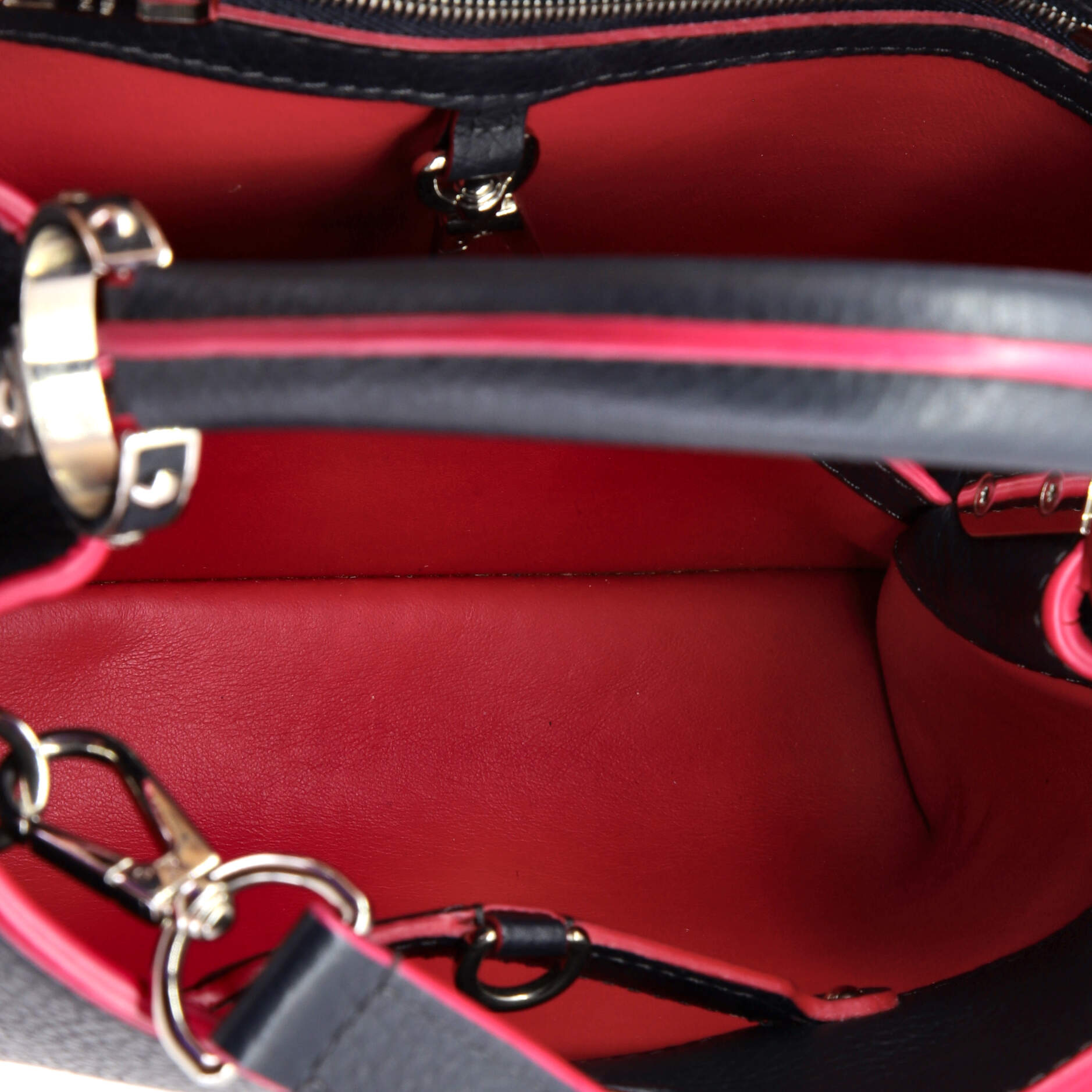 Pre-Loved Louis Vuitton Capucines Bag Leather BB - Image 5