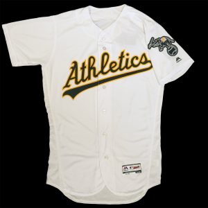 Majestic Men's Mlb Oakland Athletics Authentic On Field Flex Base Jersey - Home White