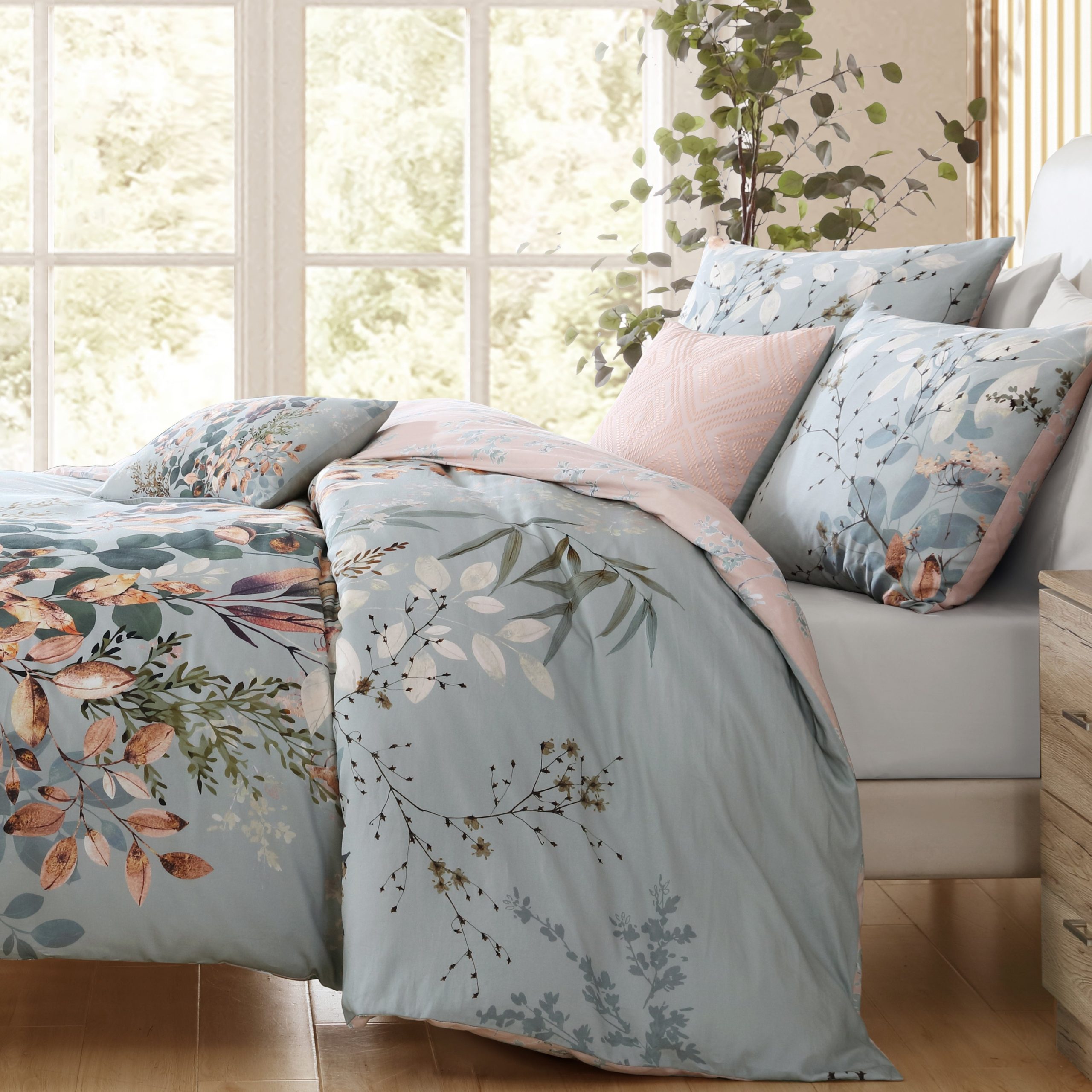 Bebejan Peach Leaves on Sage 5 Piece Reversible Comforter Set - Image 5