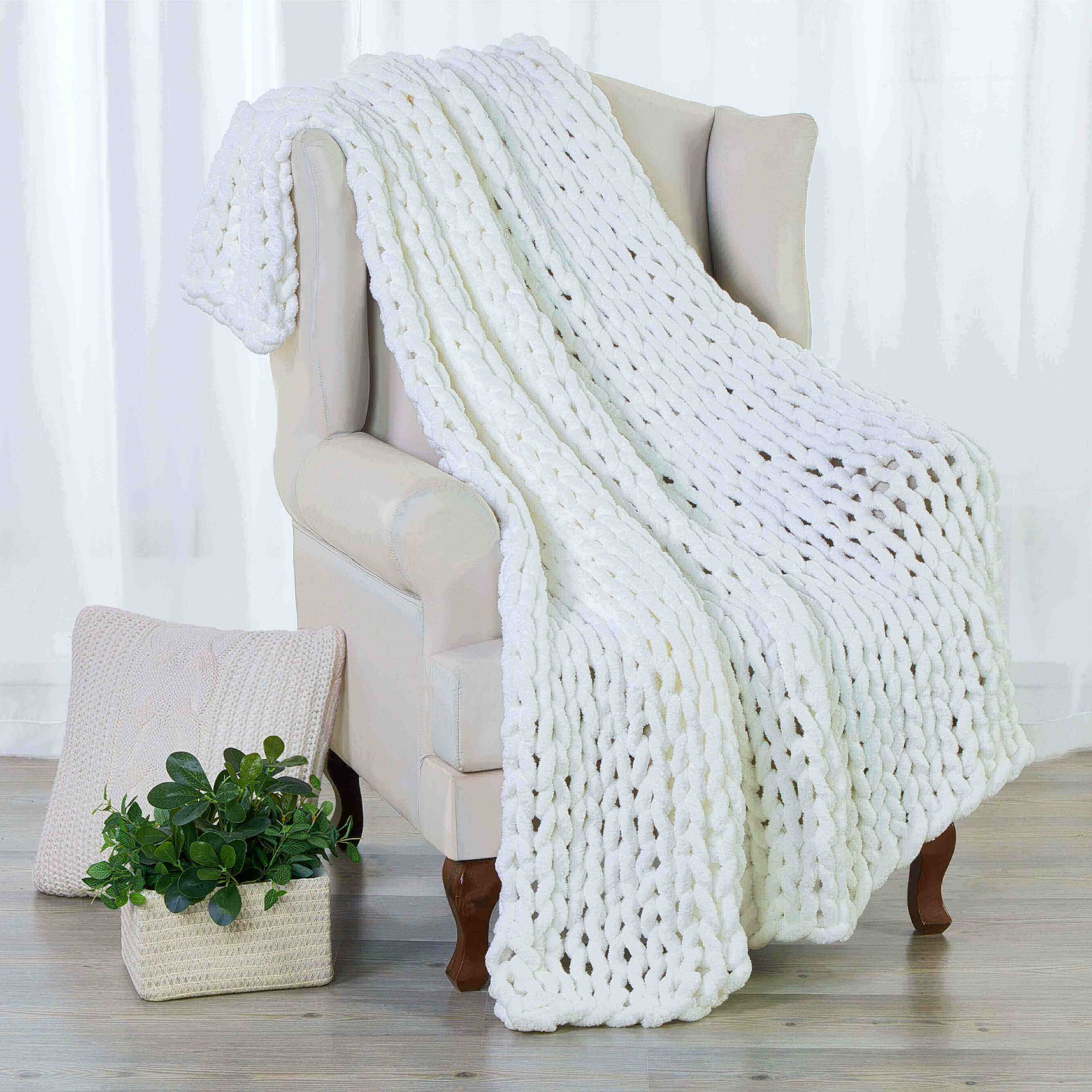 Kathy Ireland Chunky Knit Chenille Throw Blanket
