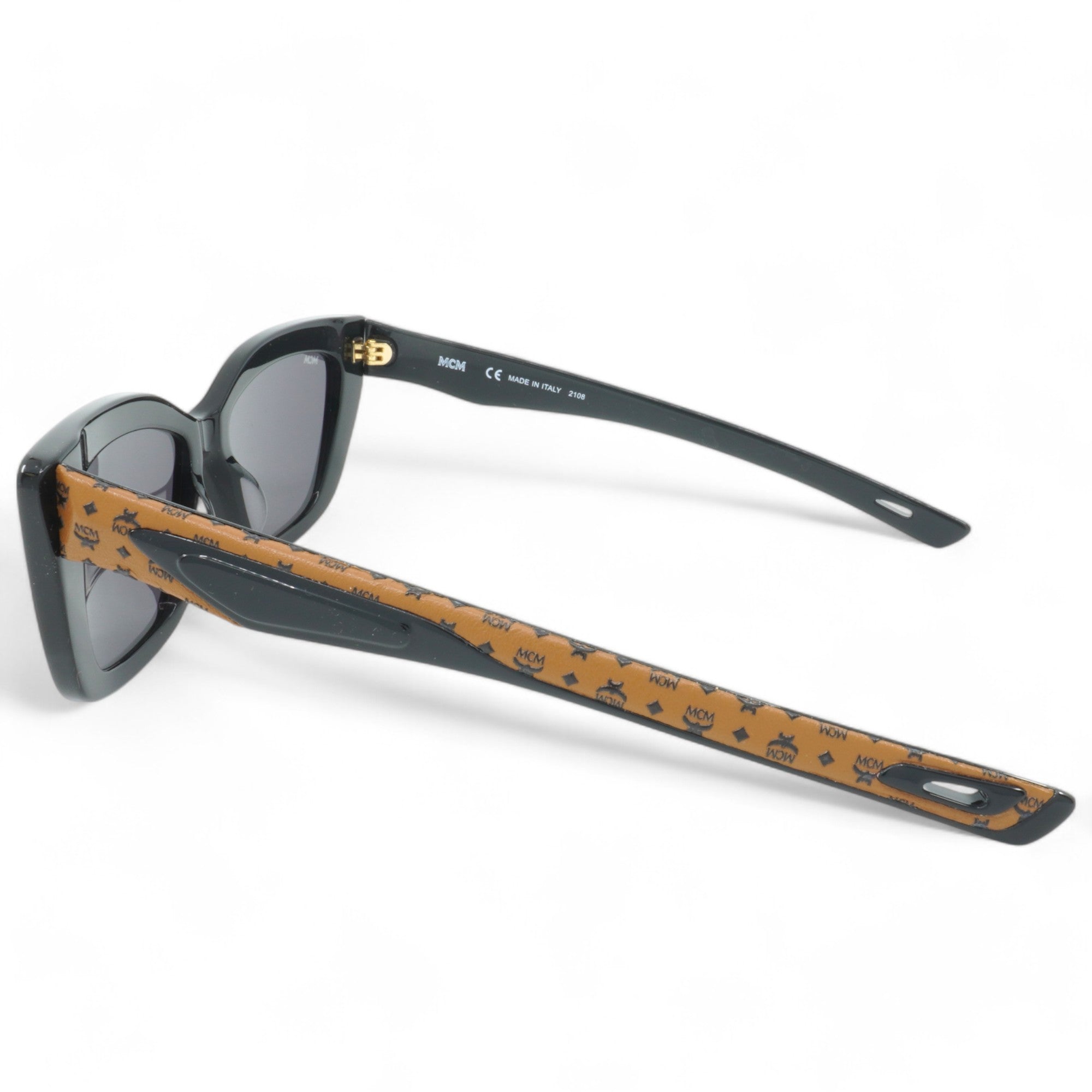 Mcm Unisex Cat Eye Sunglasses - Mcm704Sl-003 - Image 4