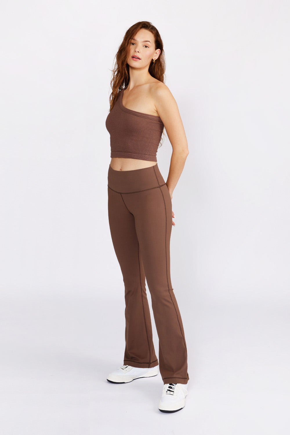 Cream Yoga Women's Grace flare legging mocha - Image 3