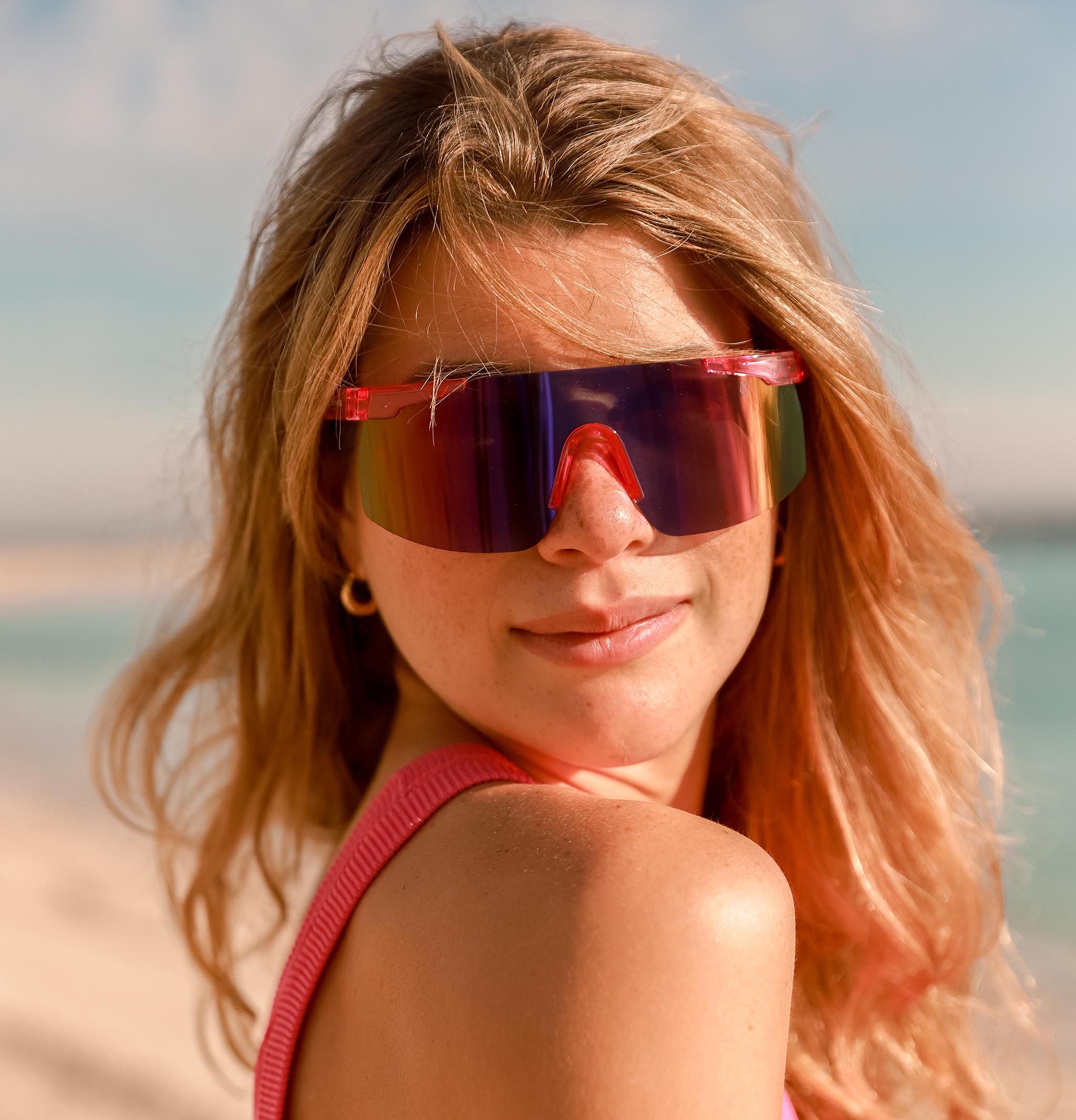 Biscayners Cypress Magenta Women's Sunglasses - Image 3
