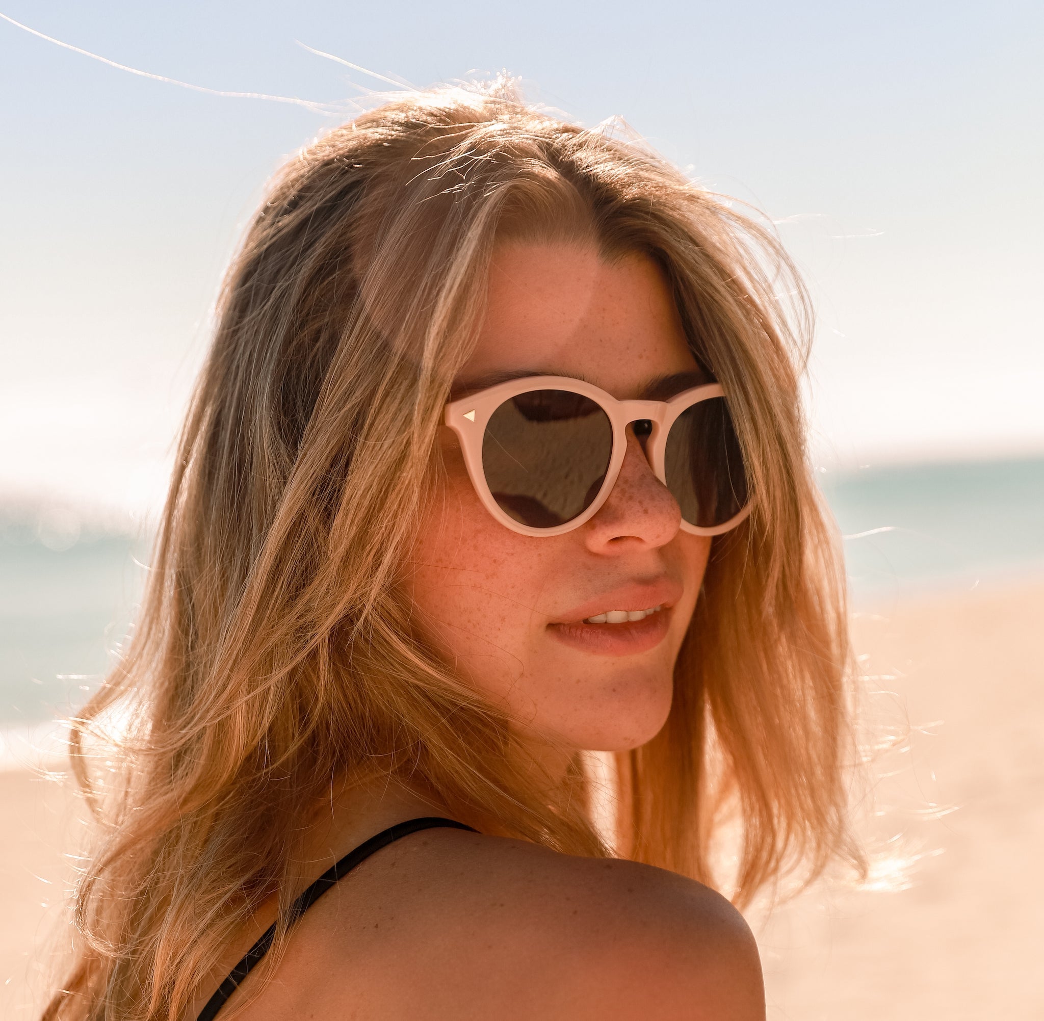 Biscayners Sunrise Pink Women's Sunglasses - Image 3