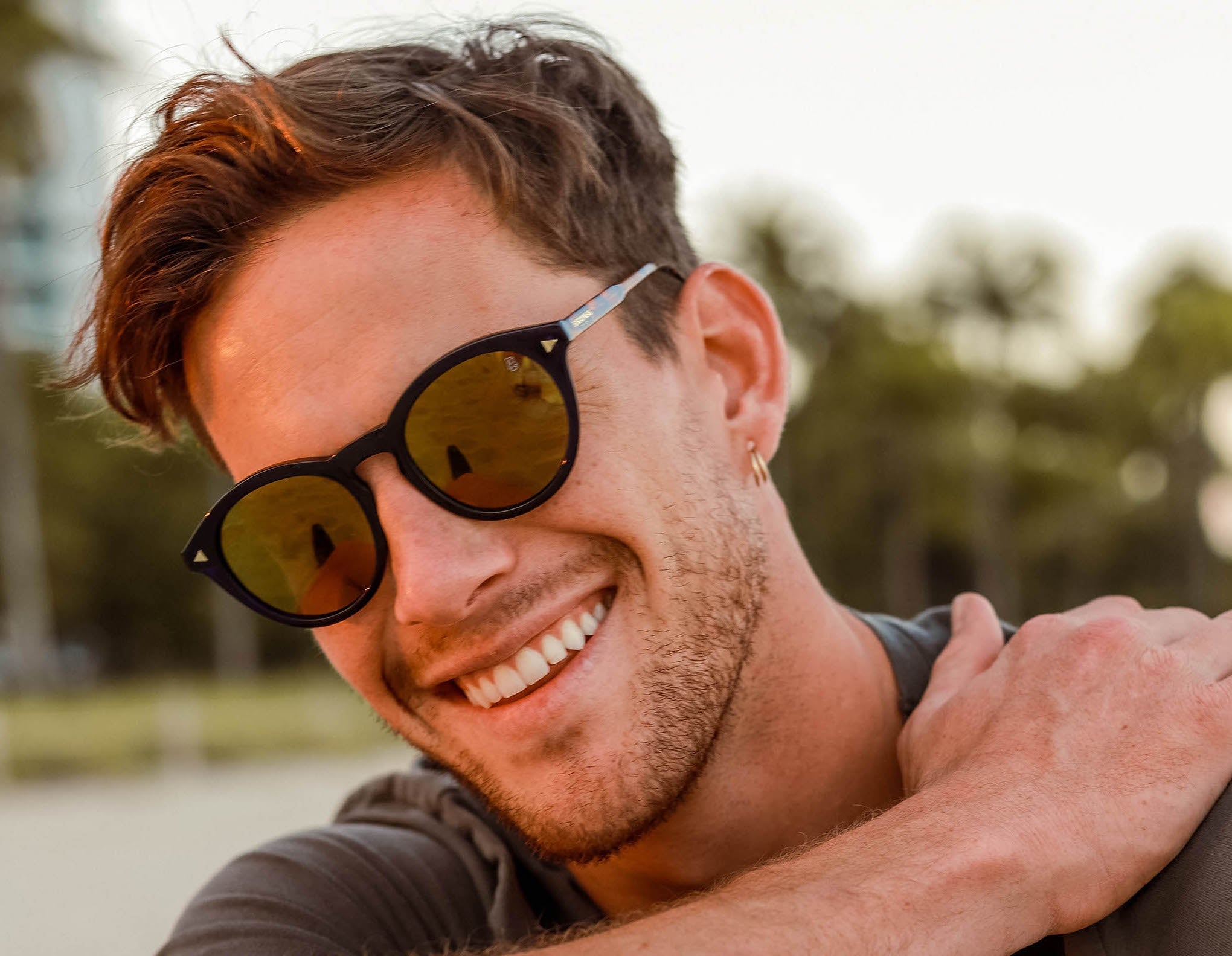 Biscayners Sunrise Navy Sunglasses - Image 3