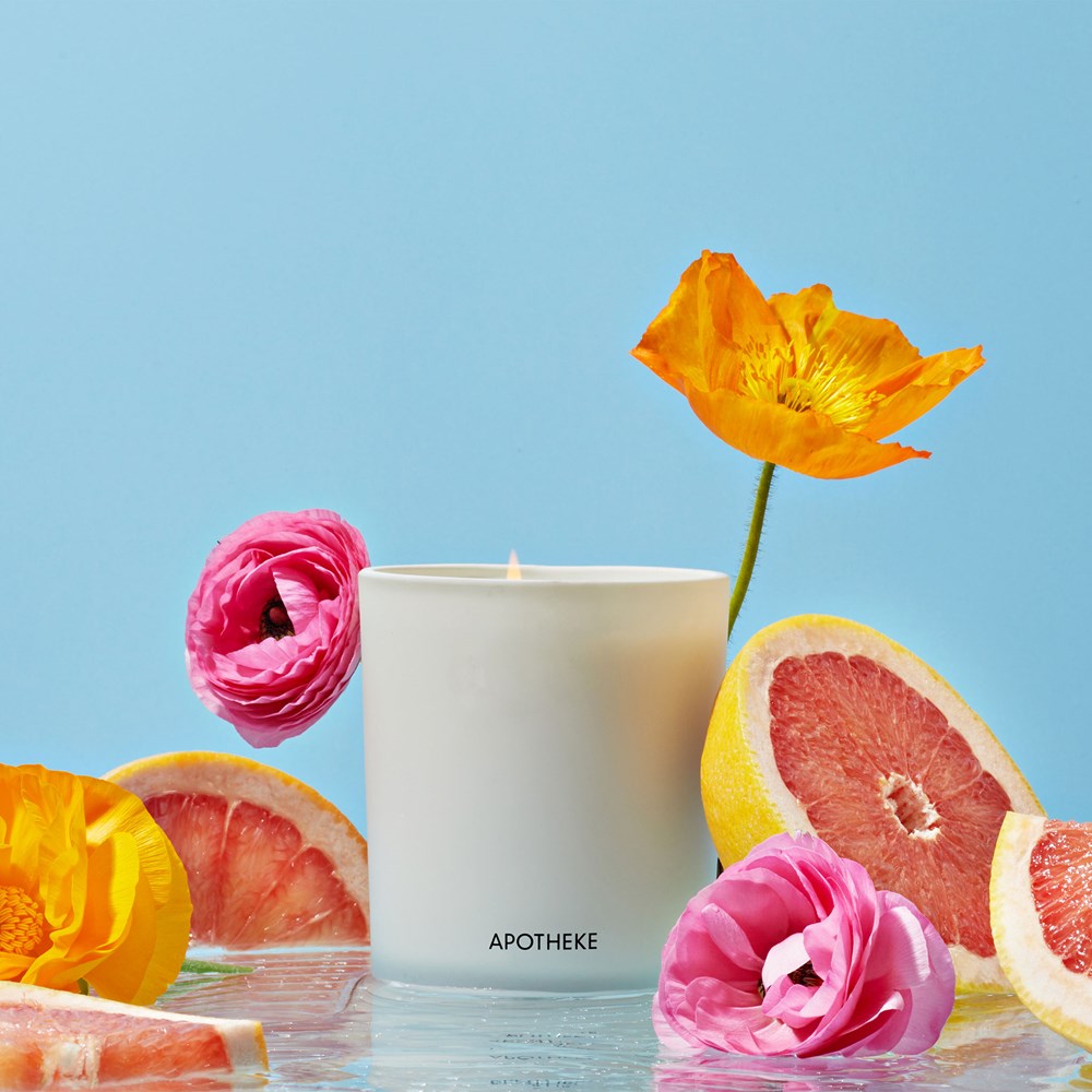 APOTHEKE Sea Salt Grapefruit Classic Candle - Image 2