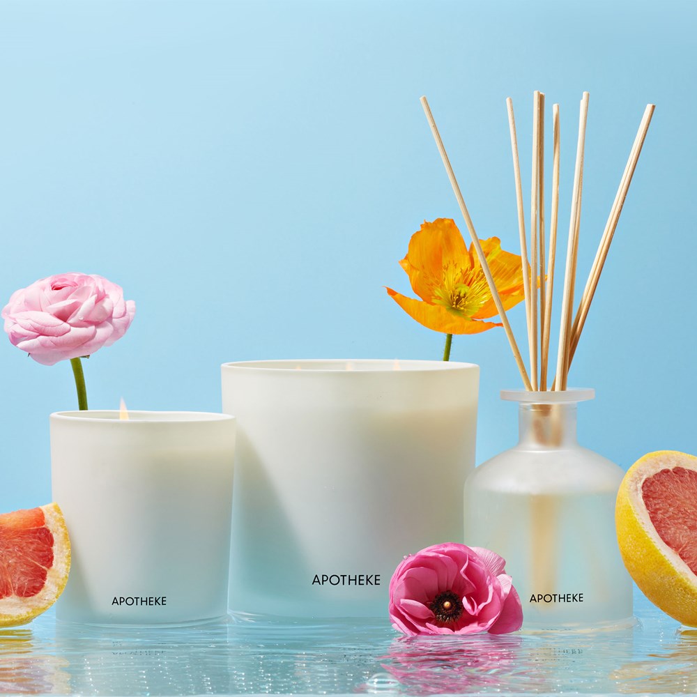 APOTHEKE Sea Salt Grapefruit Classic Candle - Image 3