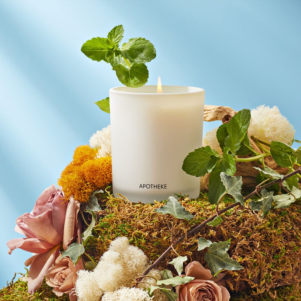 APOTHEKE Wild Mint and Ivy Classic Candle - Image 2