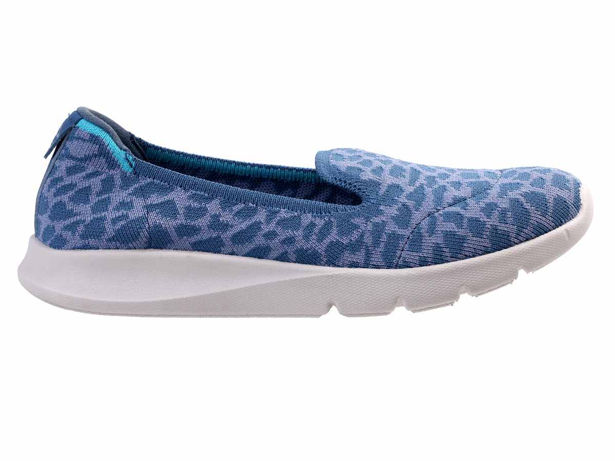 Spenco Epic Stretch Giraffe Women's Slip On Shoes - Image 10