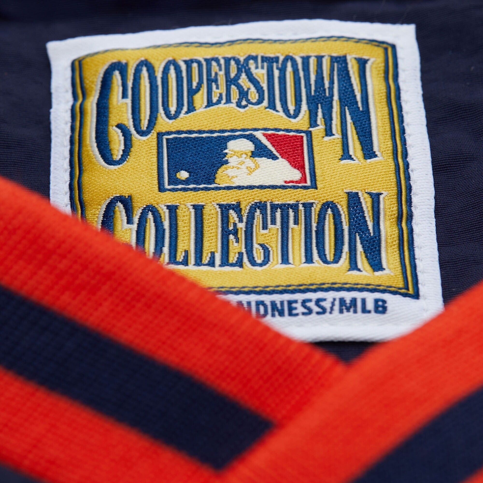 Mitchell & Ness Men's Mlb Nylon Pullover Jacket Vintage Logo Padres - Image 4