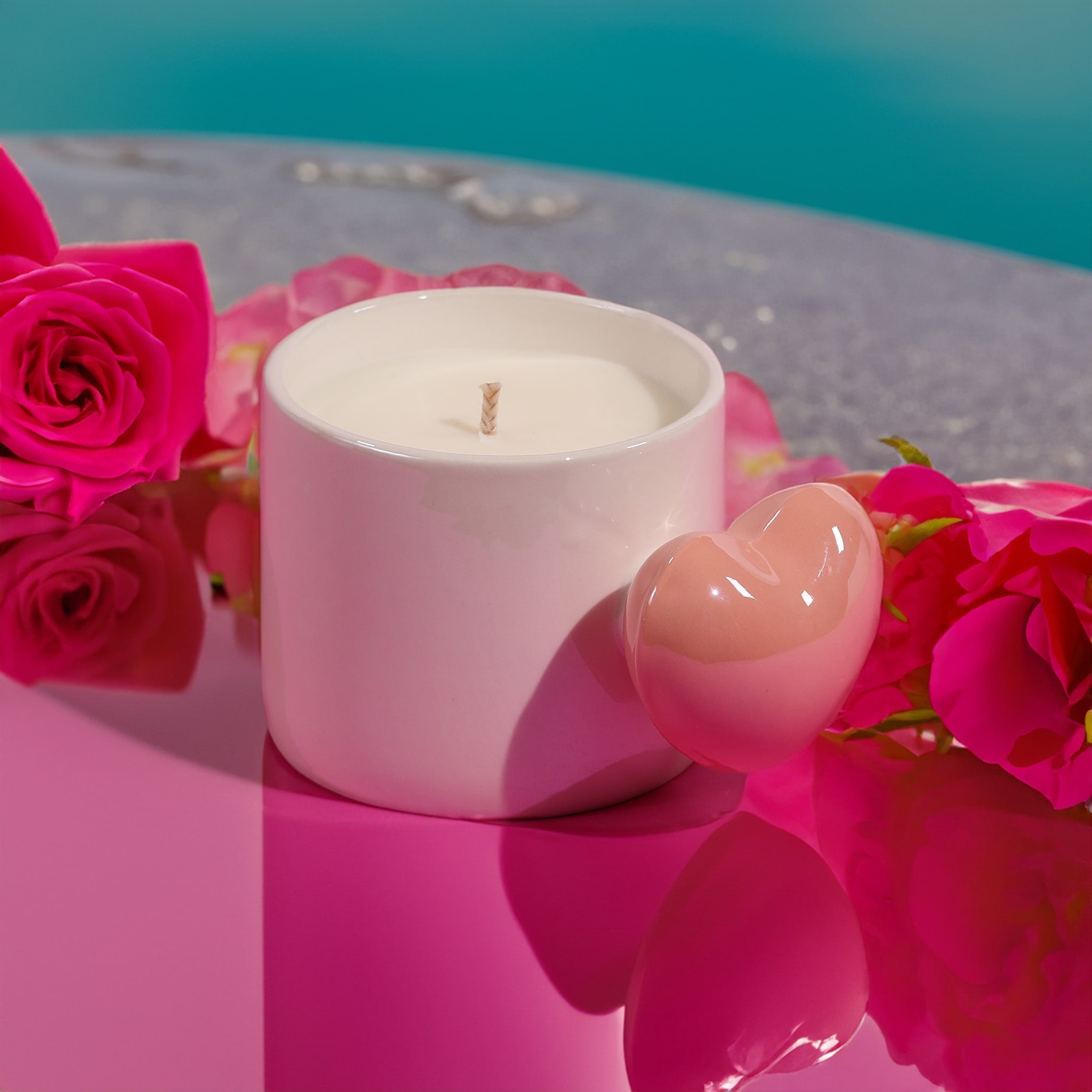 Heart In My Hand Diamond Candle - Image 6